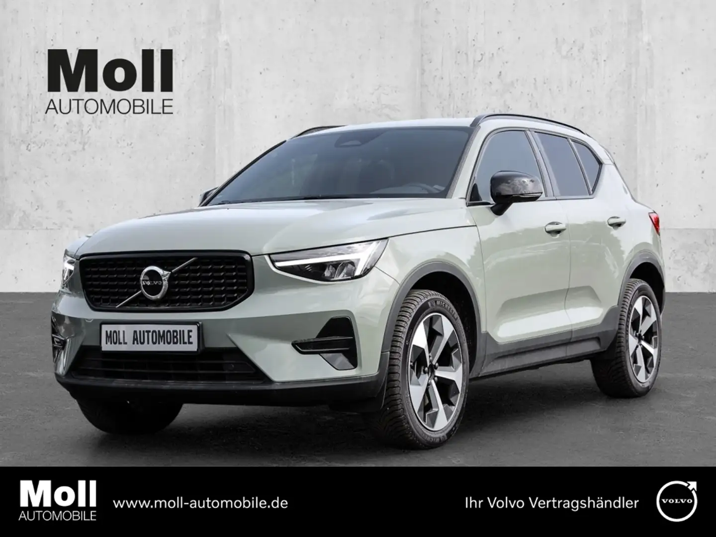 Volvo XC40 Plus Dark 2WD B3 EU6d digitales Cockpit Memory Sit Grün - 1