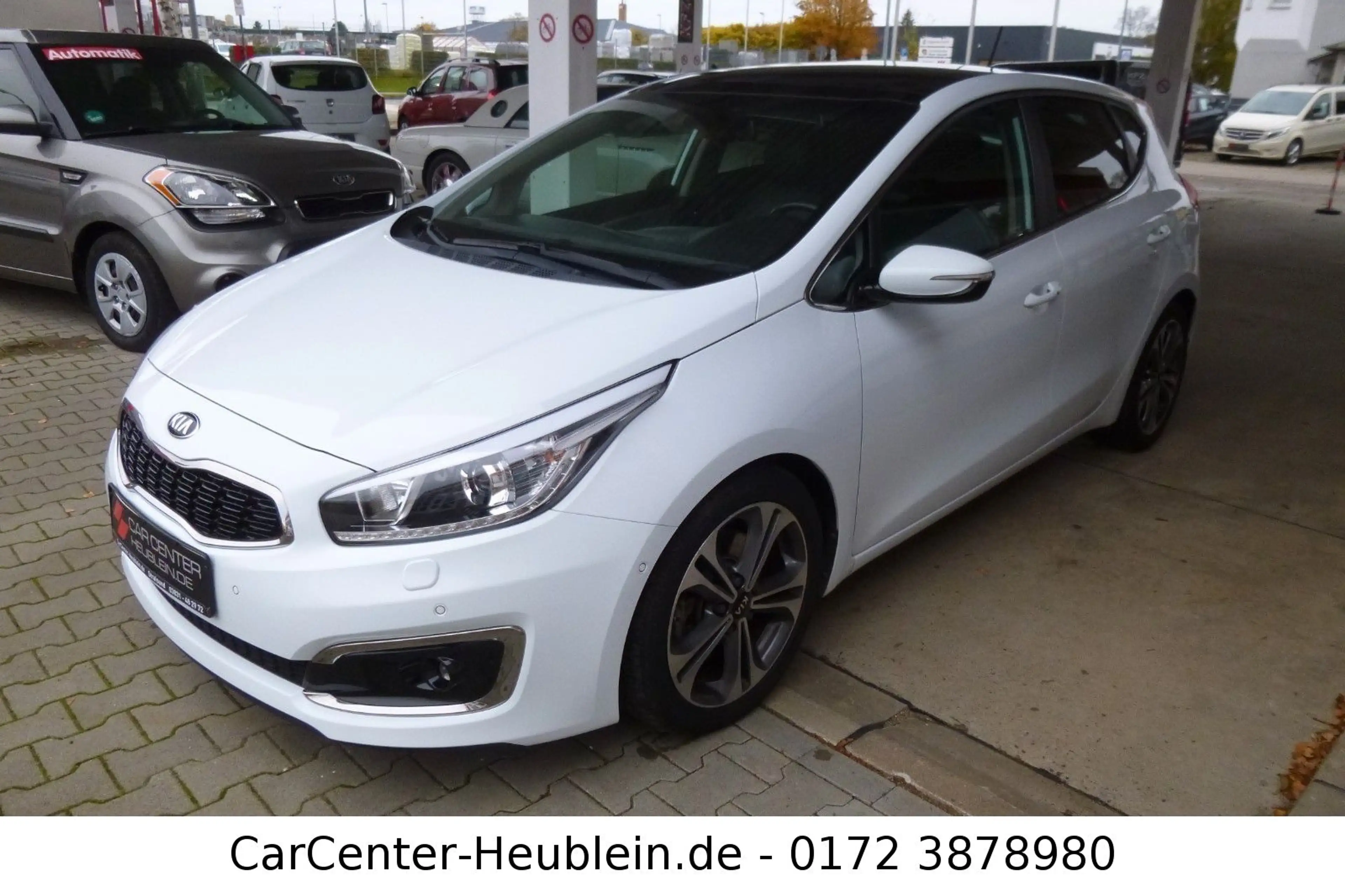 Kia Ceed / cee'd / Leder / Xenon / Navi — photo 3