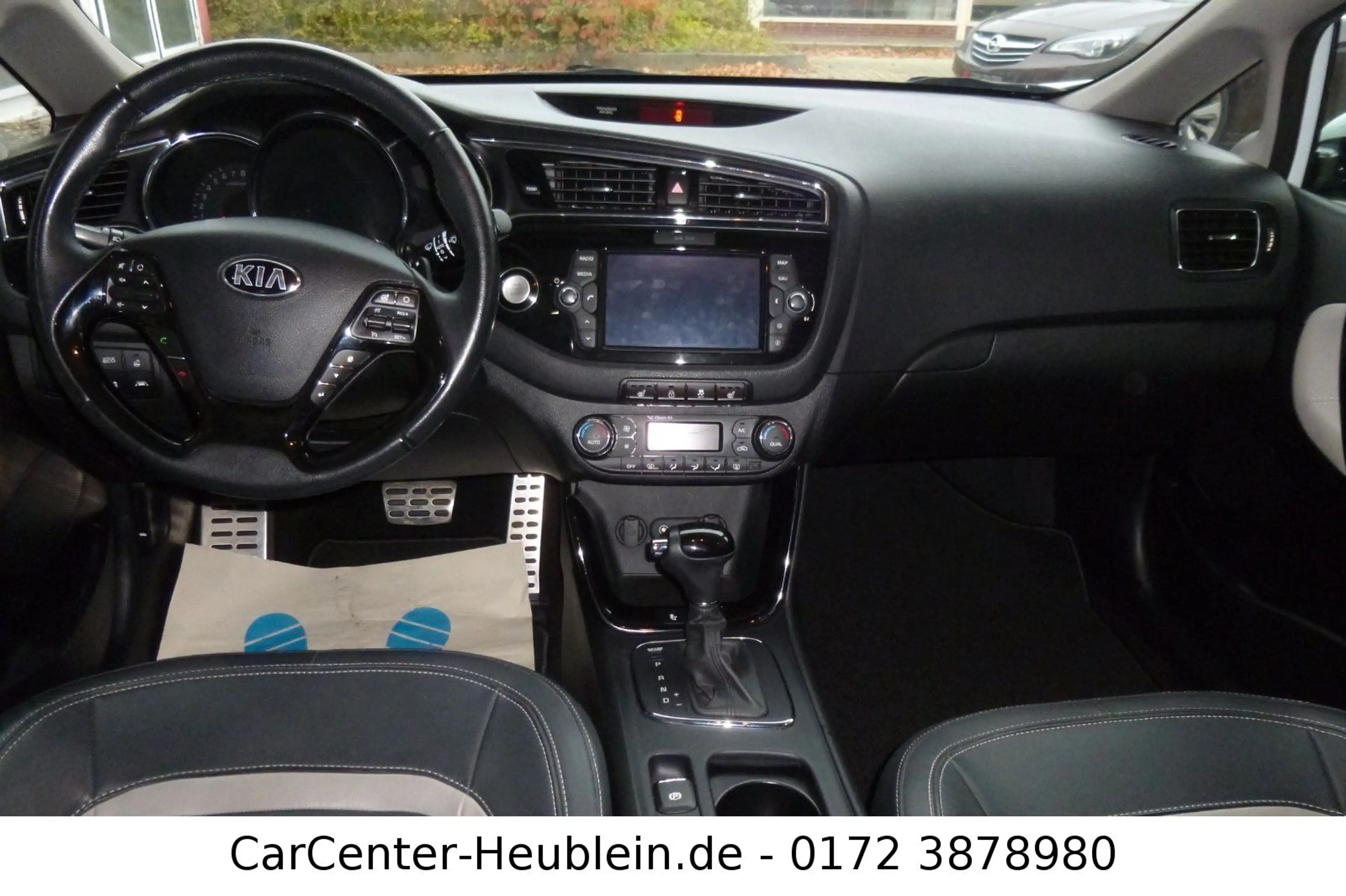 Kia Ceed / cee'd / Leder / Xenon / Navi — photo 7