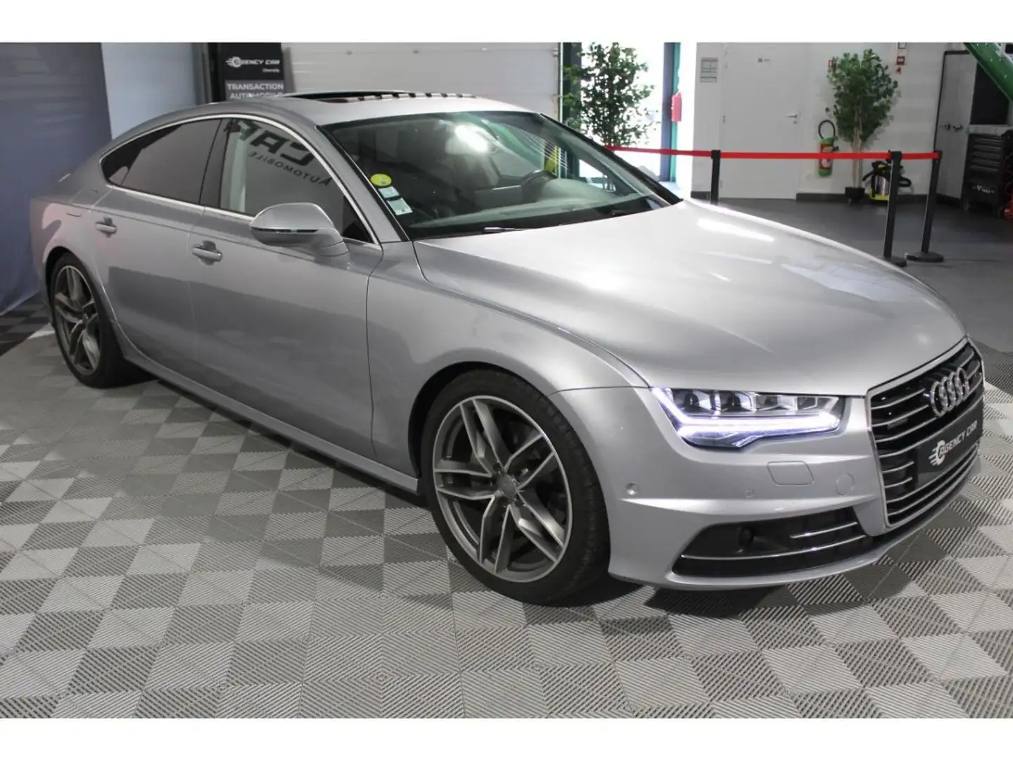 Audi A7 Quattro Avus 3.0 V6 TDI 272CH BV S-Tronic Gris - 2