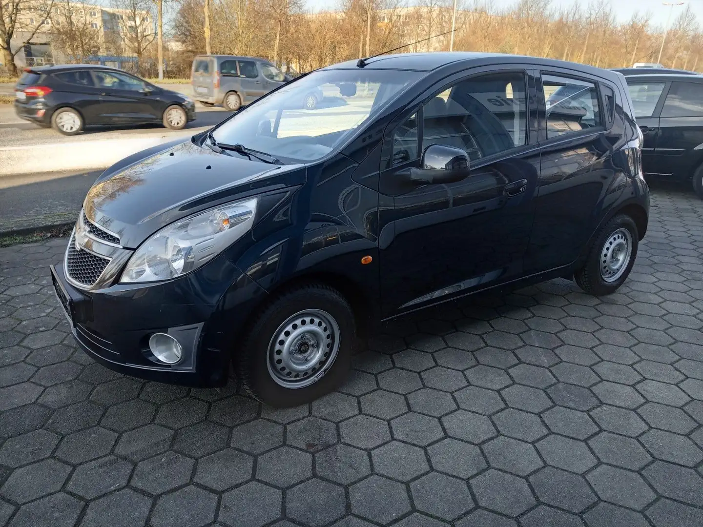 Chevrolet Spark LS/HU neu Schwarz - 2