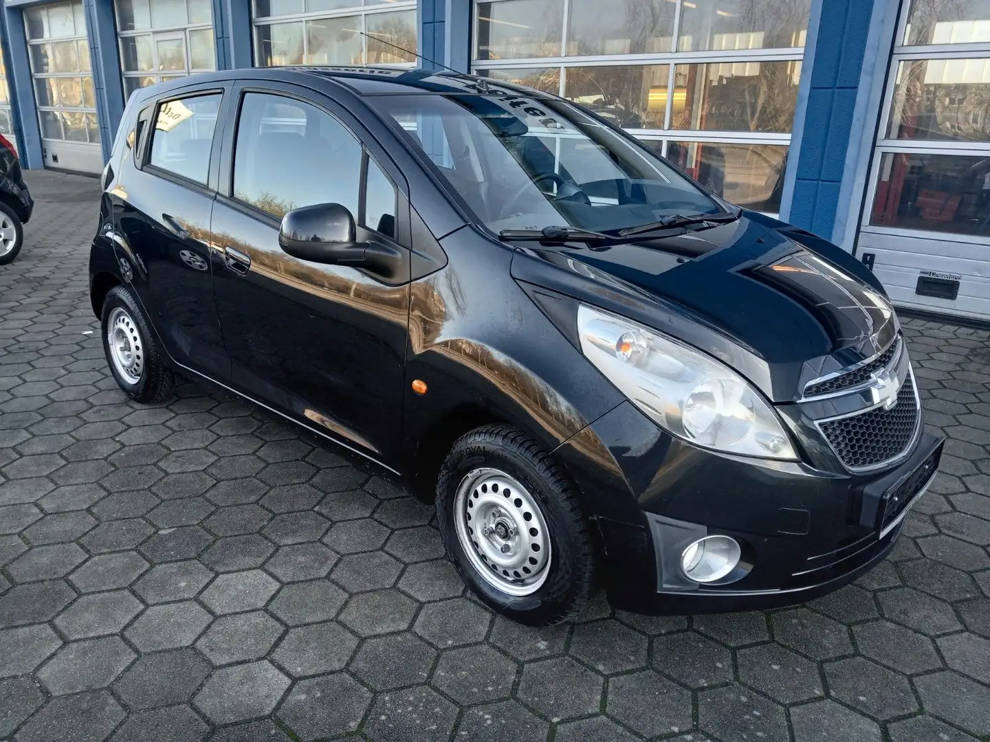 Chevrolet Spark LS/HU neu Schwarz - 1
