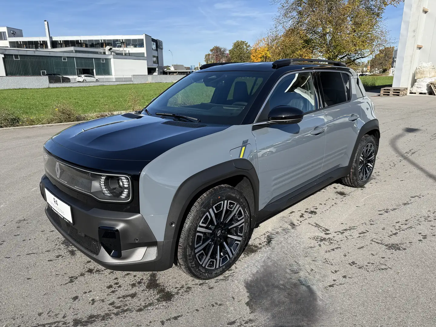 Renault R 4 Iconic 150 PS comfort range Grau - 1