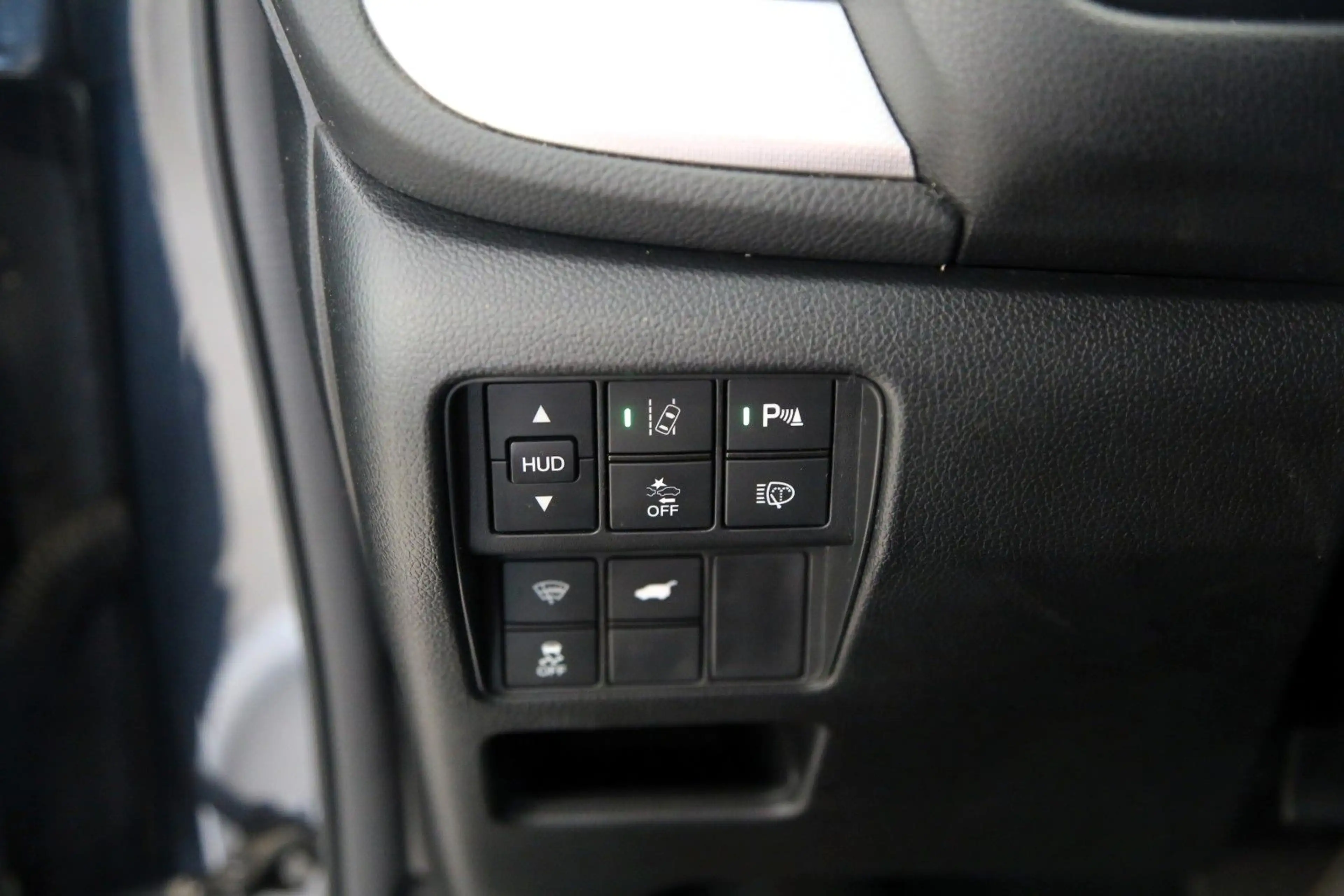 Honda CR-V 2.0 HYBRID 4WD Executive AZV RFK Pano HUD — photo 21