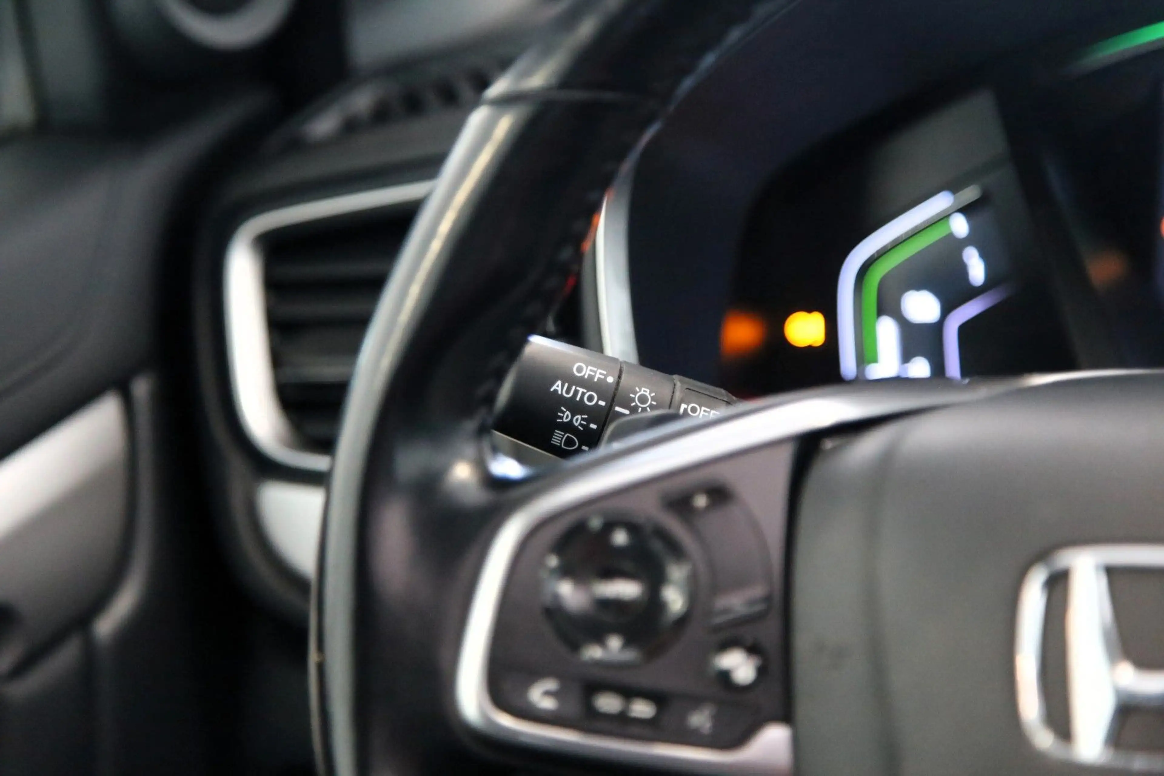 Honda CR-V 2.0 HYBRID 4WD Executive AZV RFK Pano HUD — photo 24