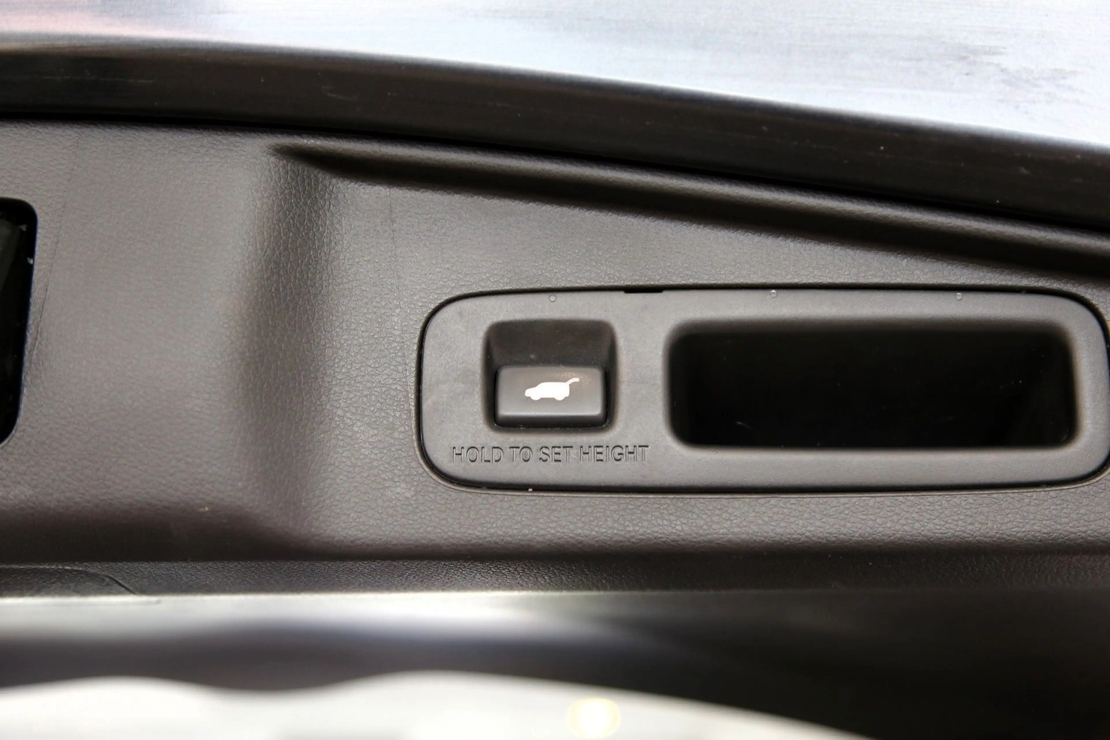 Honda CR-V 2.0 HYBRID 4WD Executive AZV RFK Pano HUD — photo 27