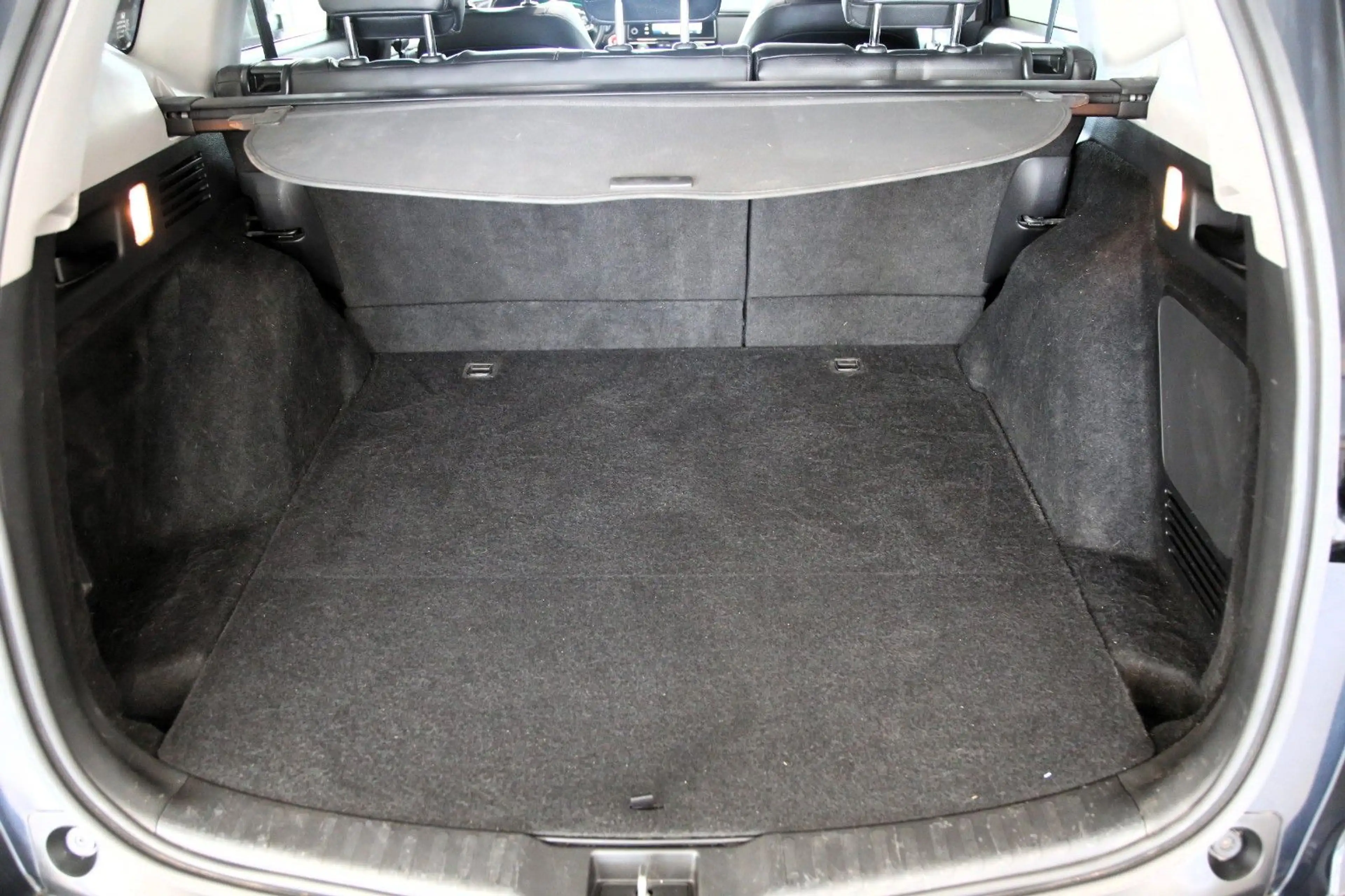 Honda CR-V 2.0 HYBRID 4WD Executive AZV RFK Pano HUD — photo 8
