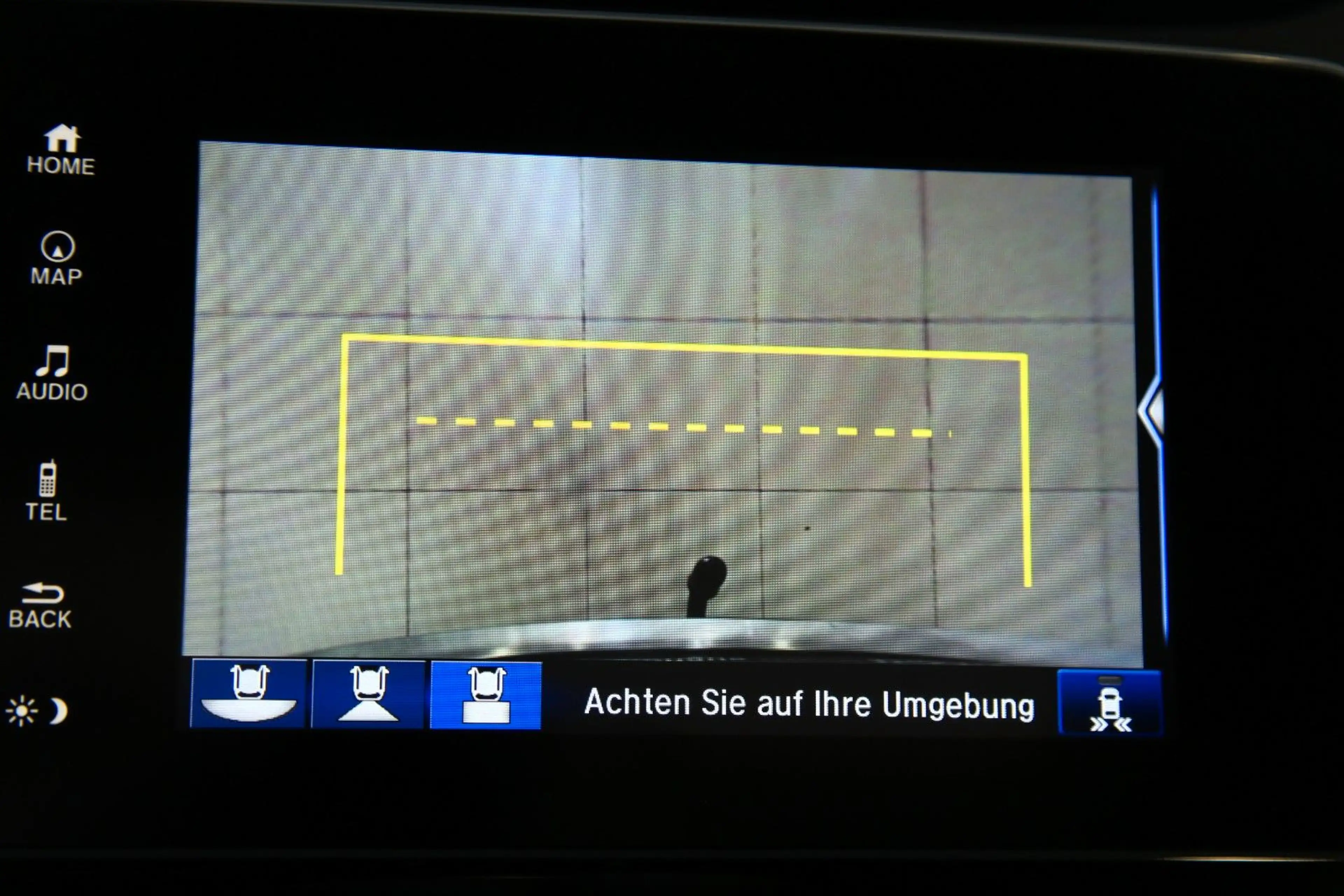 Honda CR-V 2.0 HYBRID 4WD Executive AZV RFK Pano HUD — photo 32