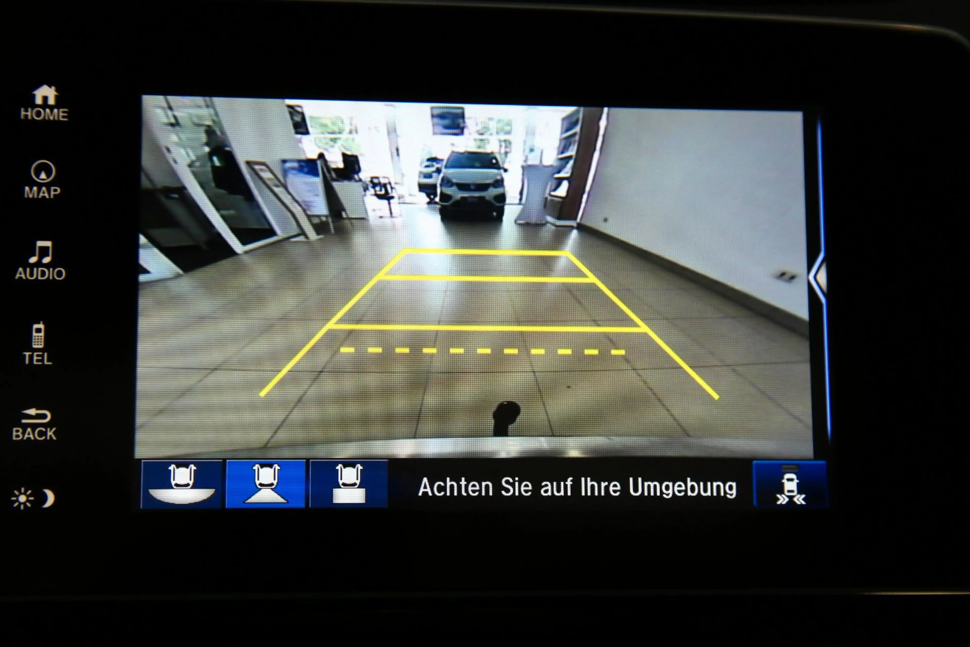 Honda CR-V 2.0 HYBRID 4WD Executive AZV RFK Pano HUD — photo 31