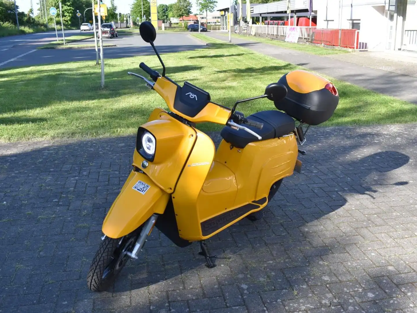 Govecs e-Schwalbe L1E mit II. Batterien - Sonderpreis Vor Naranja - 1