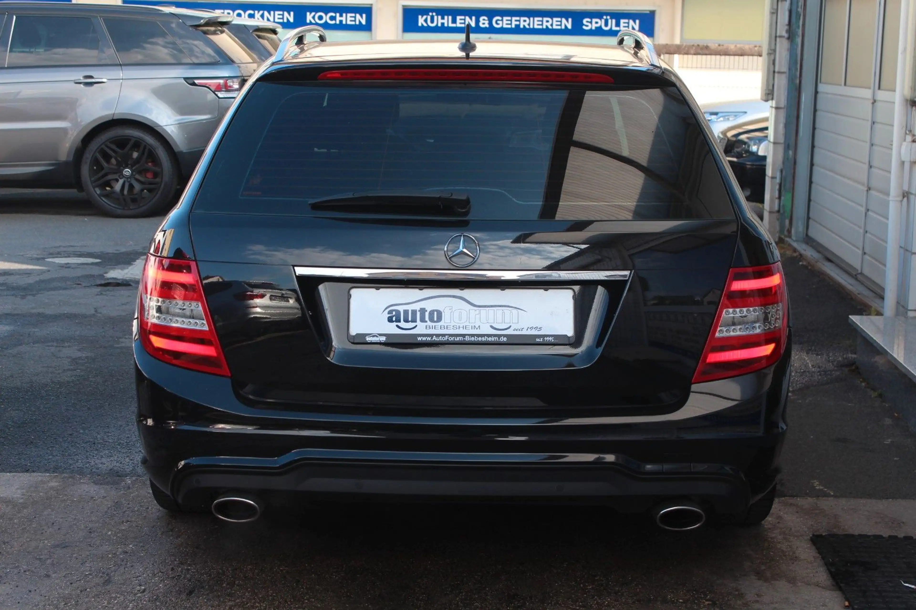 Mercedes-Benz C 350 T CGI AMG-Line*Bi-Xenon*S-Dach*Distronic — photo 6