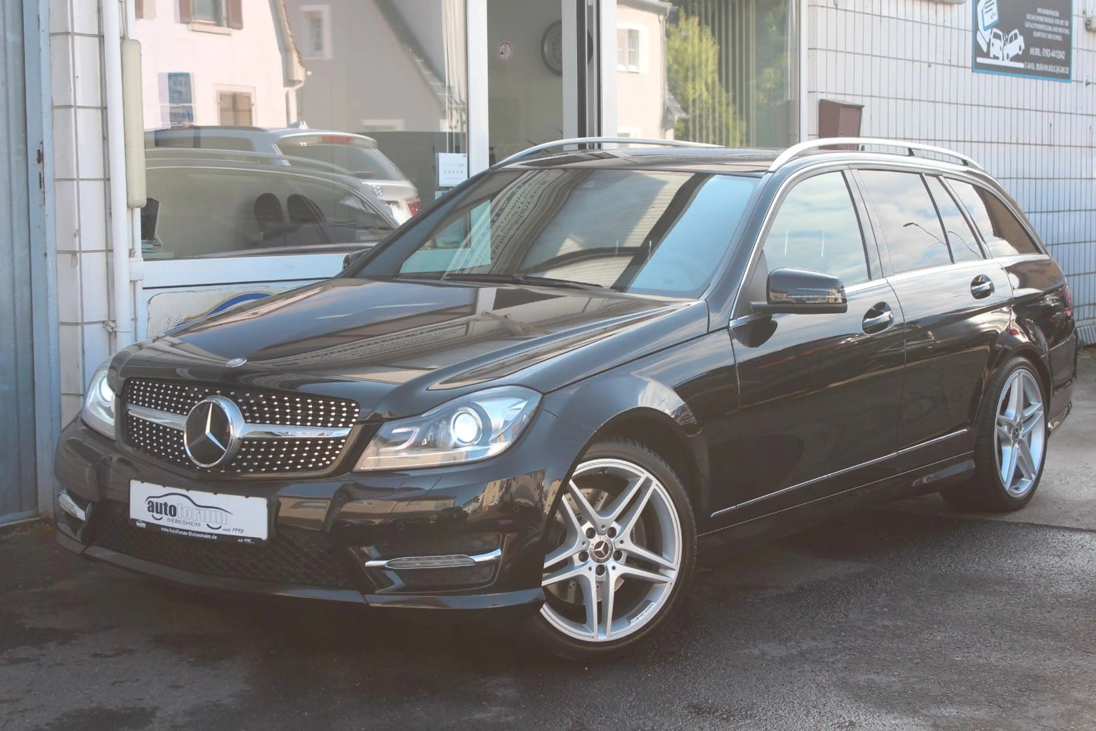 Mercedes-Benz C 350 T CGI AMG-Line*Bi-Xenon*S-Dach*Distronic — photo 2