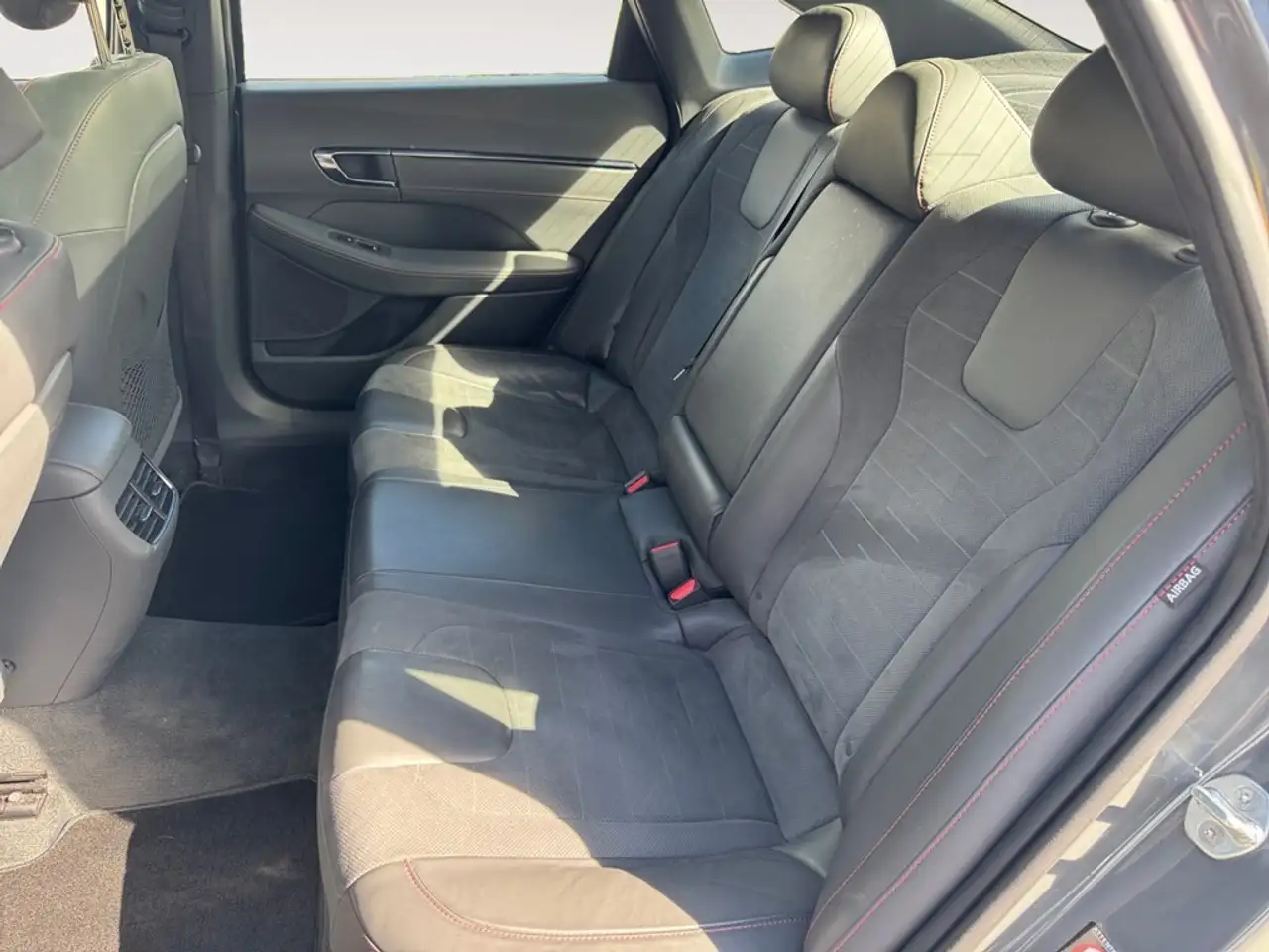 Hyundai SONATA снимка Hyundai SONATA