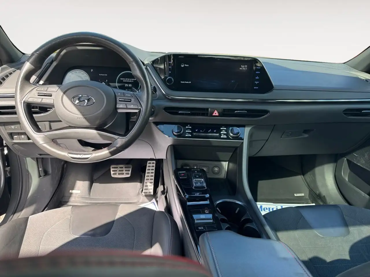 Hyundai SONATA снимка Hyundai SONATA