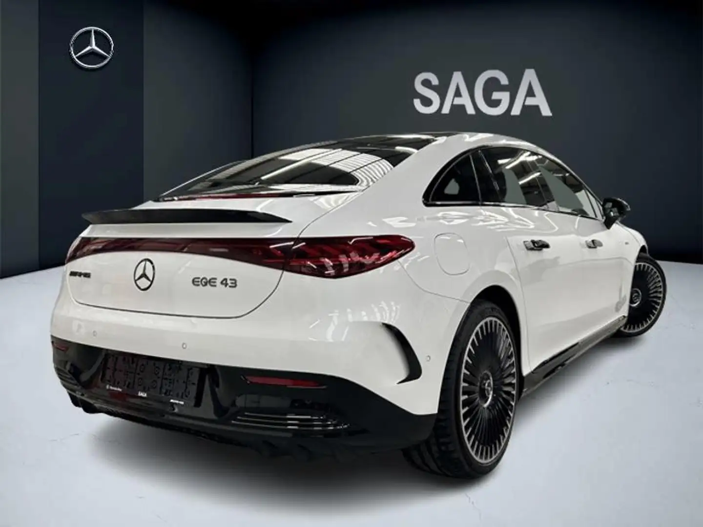 Mercedes-Benz EQE 43 AMG 4MATIC HyperScreen Pano Wit - 2