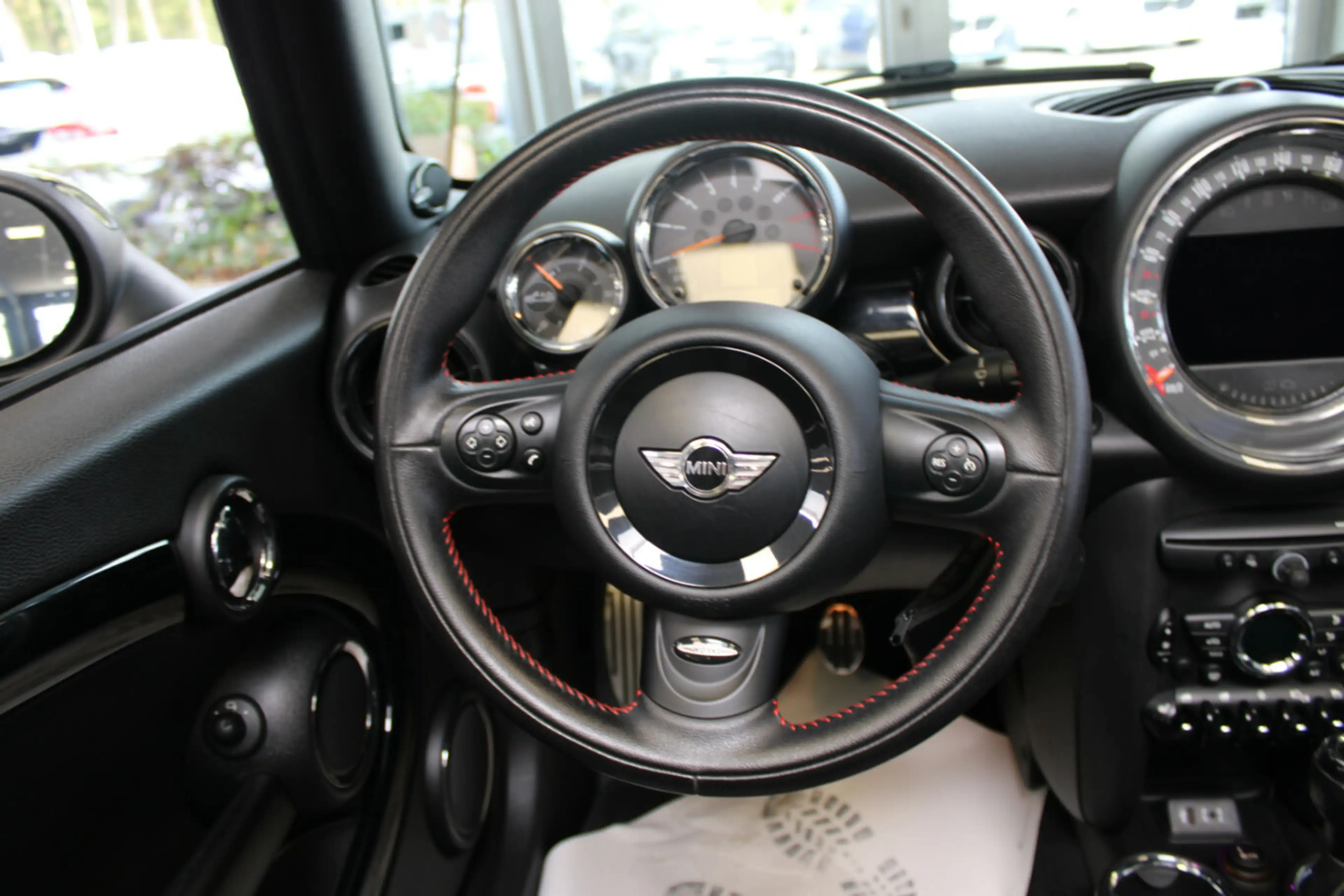 MINI Cooper S Cabrio - JCW-Paket - Leder - Xenon - Navi - — photo 10