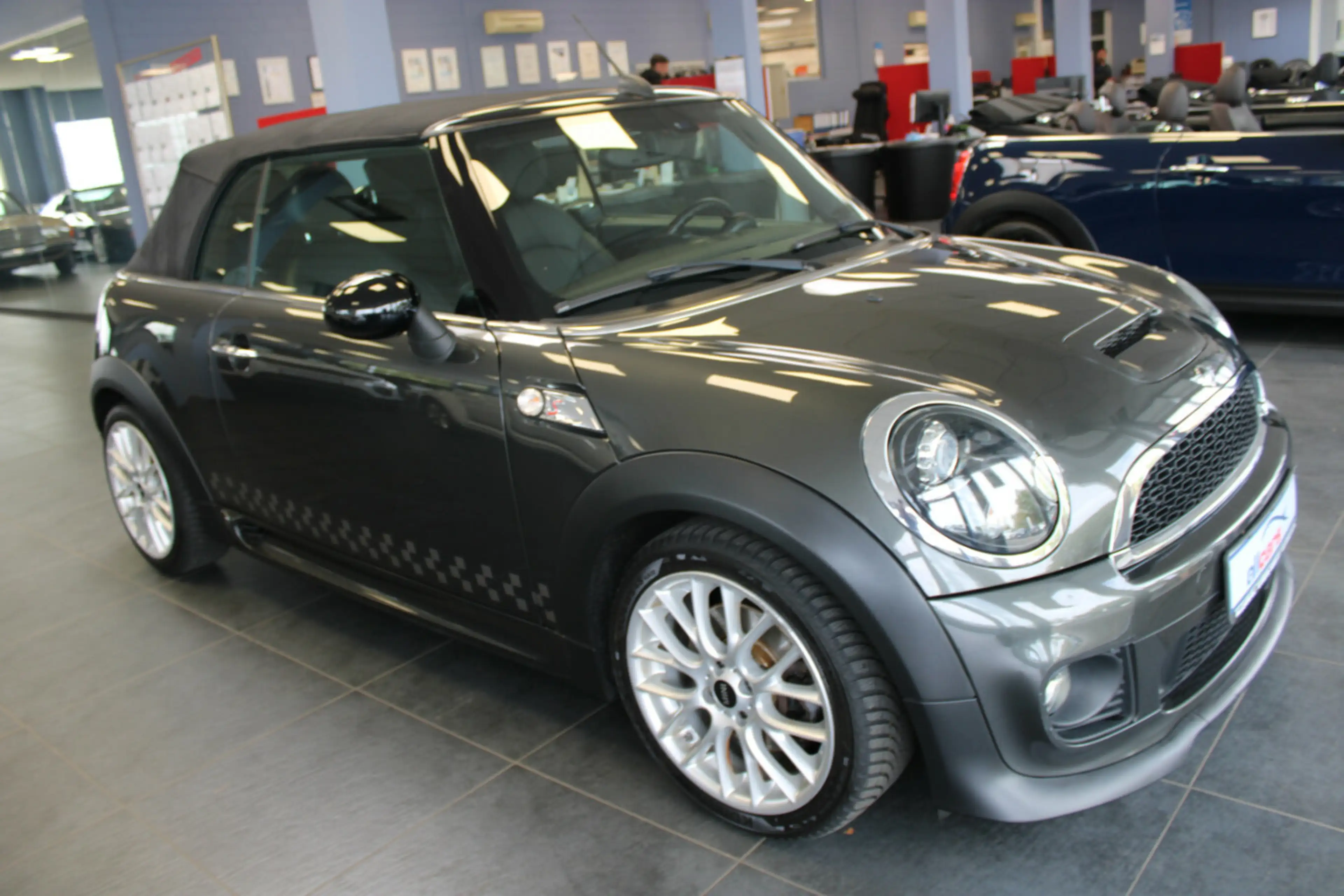 MINI Cooper S Cabrio - JCW-Paket - Leder - Xenon - Navi - — photo 8