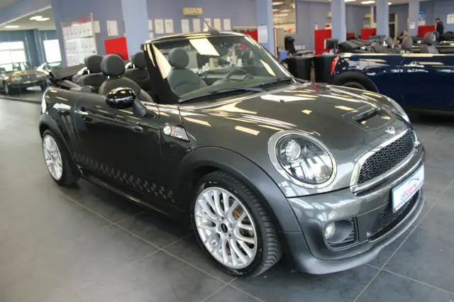 MINI Cooper S Cabrio - JCW-Paket - Leder - Xenon - Navi -