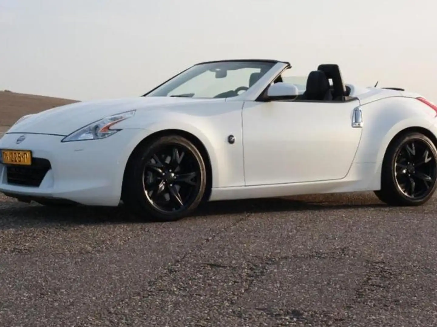 Nissan 370Z NV200 3.7 V6 Pack Wit - 1