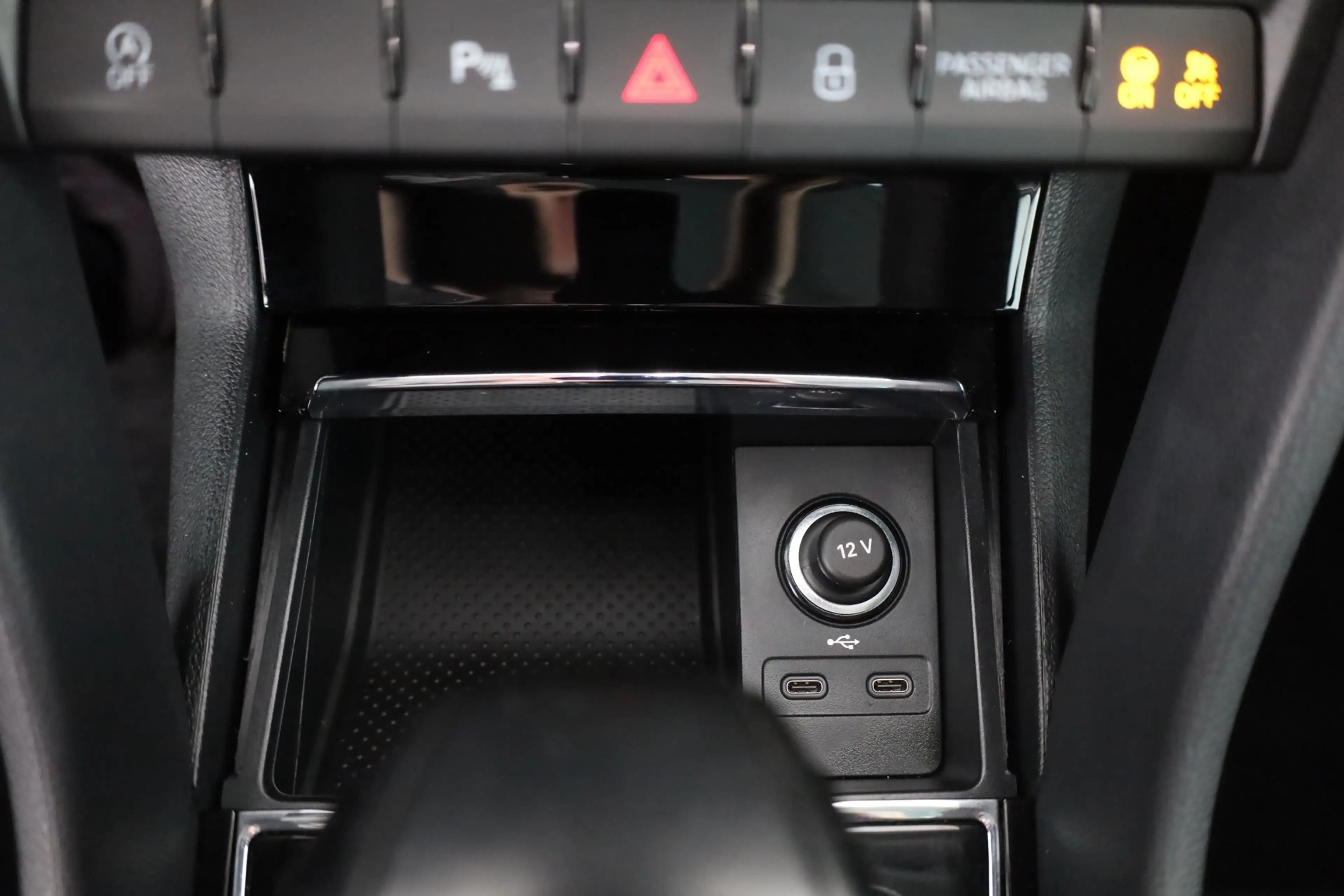 Skoda Karoq 2.0 TDI 4x4 Style DSG LED Navi ACC AHK DAB — photo 13