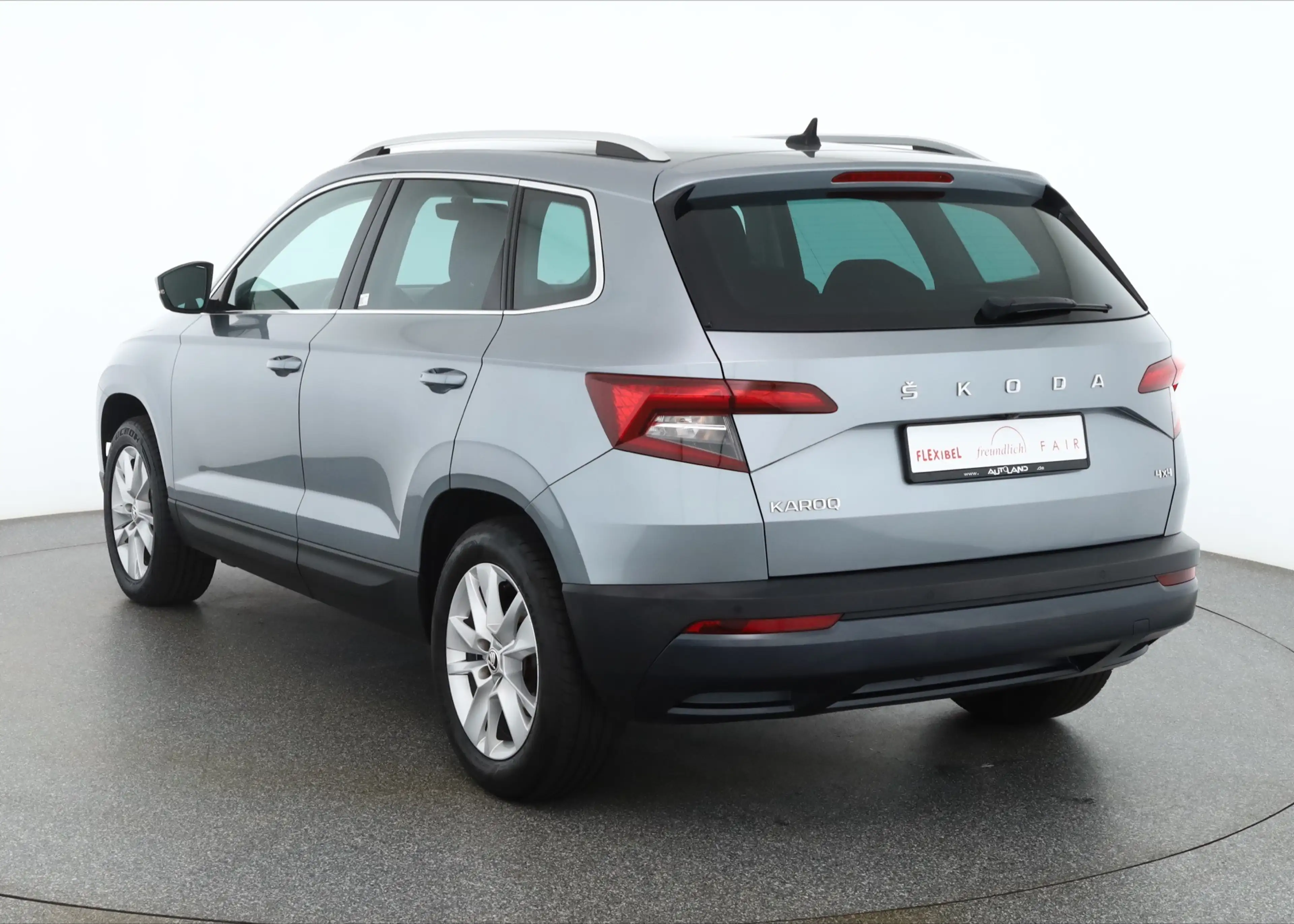 Skoda Karoq 2.0 TDI 4x4 Style DSG LED Navi ACC AHK DAB — photo 3