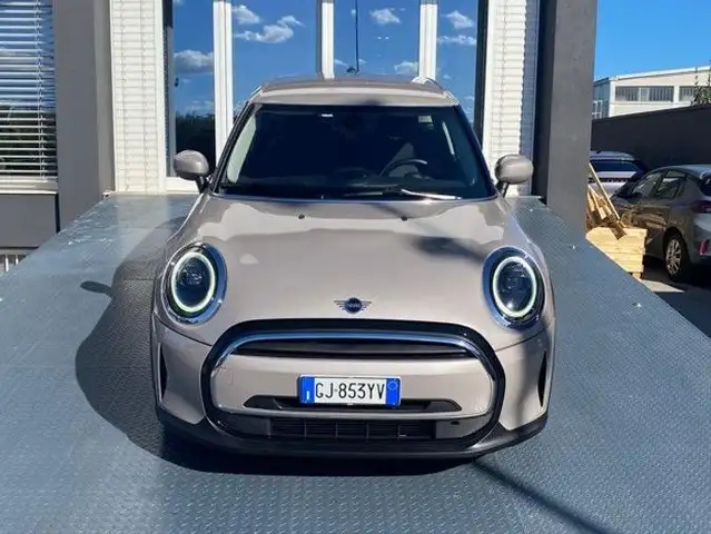 MINI One Mini IV F55 2021 5p 5p 1.5 Classic 75cv