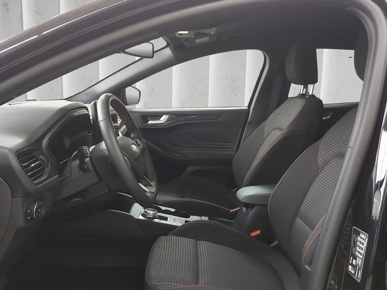 Ford Focus ST-Line X Turnier Aut.*AHK*ACC*HUD*KAM*NAVI*WINTER, миниатюра 10