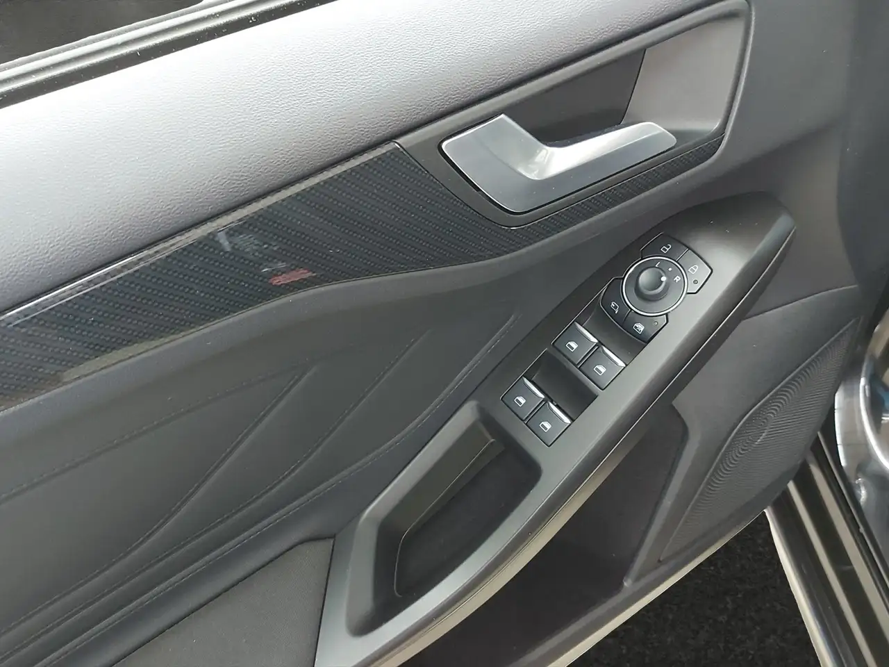 Ford Focus ST-Line X Turnier Aut.*AHK*ACC*HUD*KAM*NAVI*WINTER, миниатюра 17