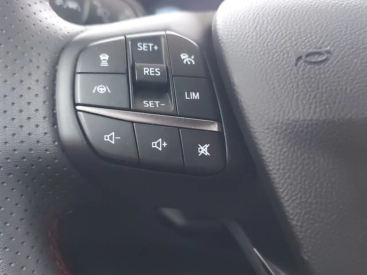 Ford Focus ST-Line X Turnier Aut.*AHK*ACC*HUD*KAM*NAVI*WINTER, миниатюра 21