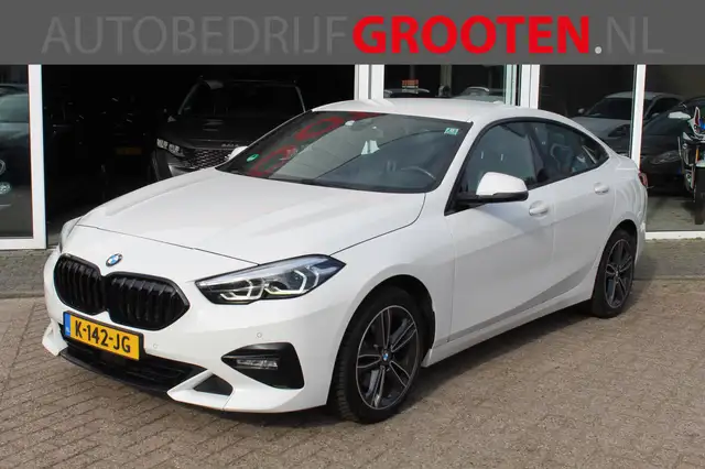 BMW 218 2-serie Gran Coupé 218i Executive Edition//Stoelve