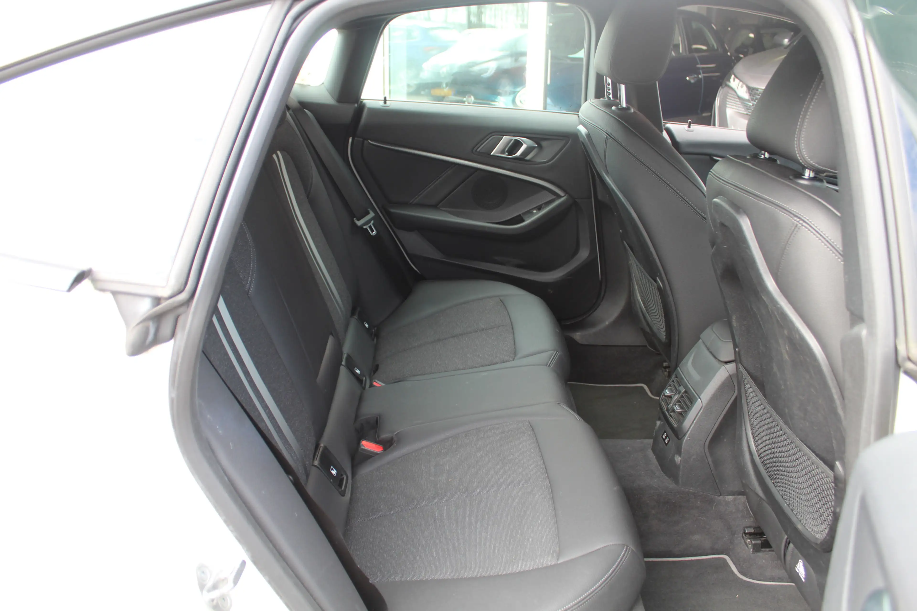 BMW 218 2-serie Gran Coupé 218i Executive Edition//Stoelve — photo 28