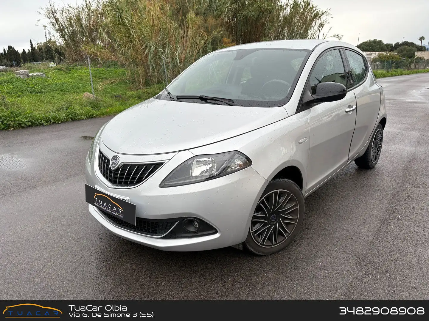Lancia Ypsilon Gold 1.0 FireFly MHEV Argent - 1