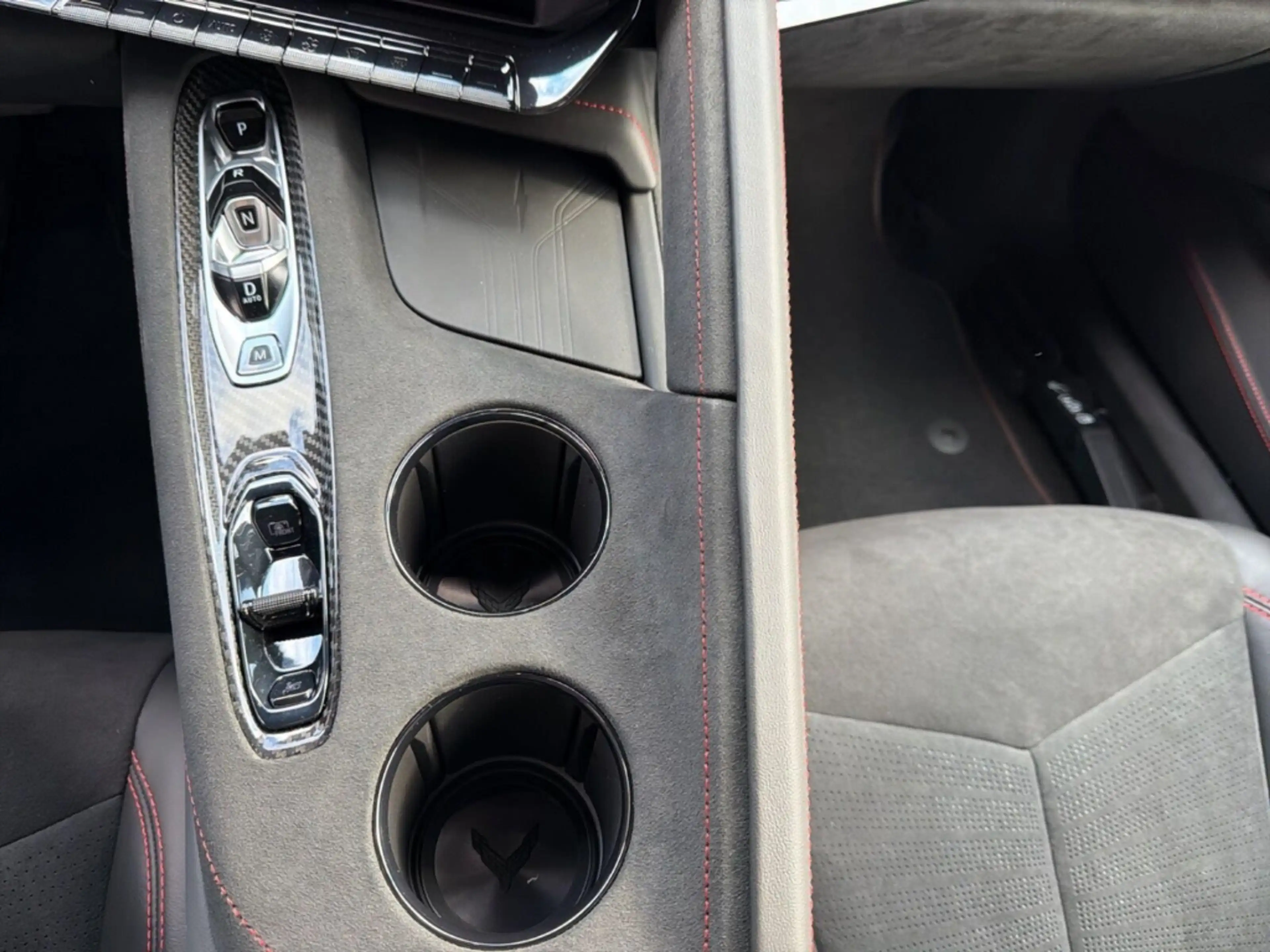 Corvette C8 Coupe 6.2 V8 MY26 3LT Facelift — photo 11