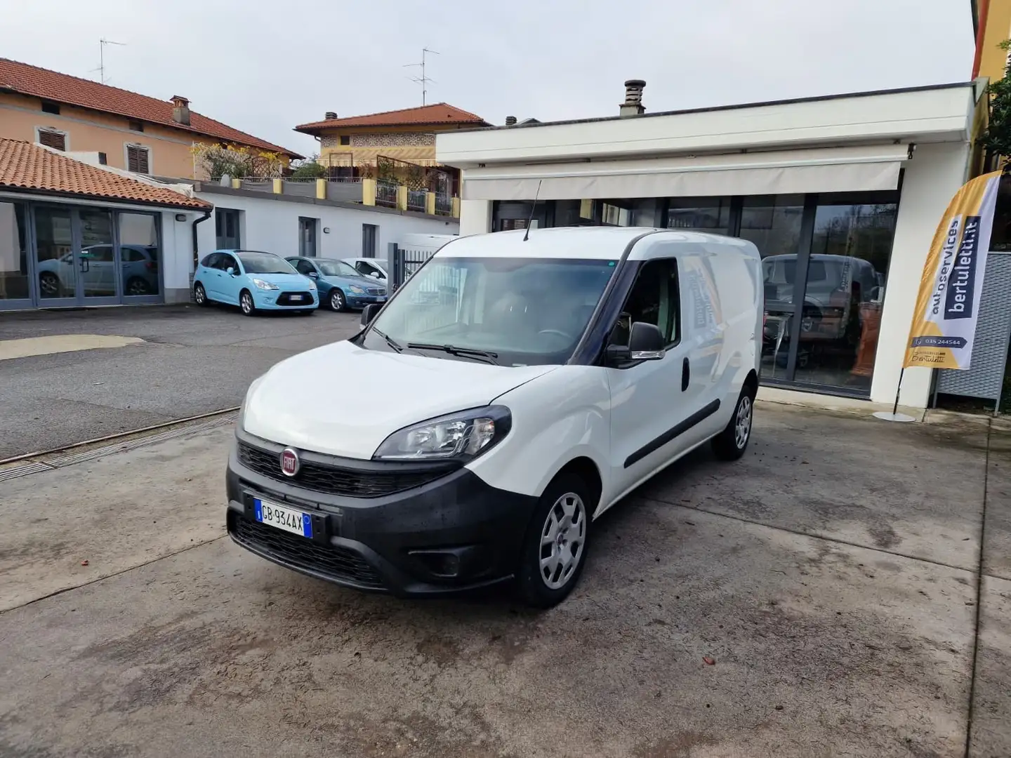 Fiat Doblo MAXI LOUNGE 3 POSTI 1.4 TJET METANO NATURAL POWER Bianco - 1