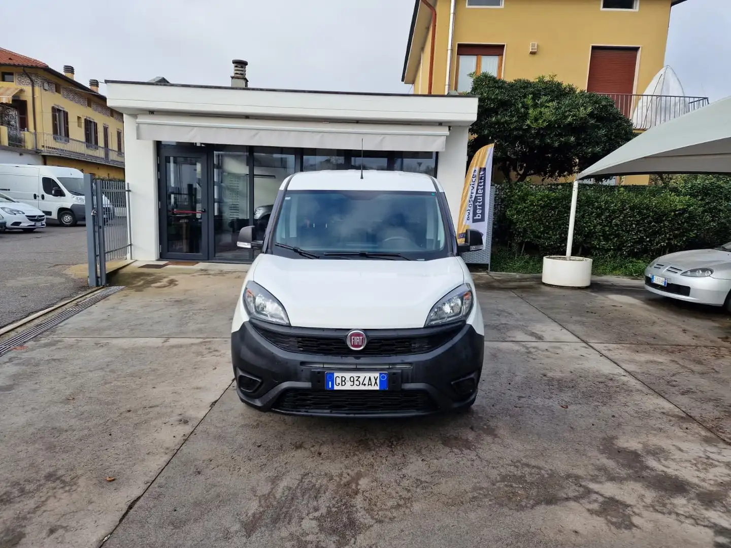 Fiat Doblo MAXI LOUNGE 3 POSTI 1.4 TJET METANO NATURAL POWER Bianco - 2
