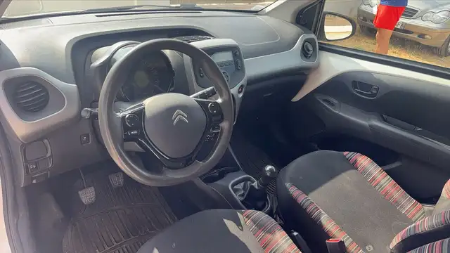 Citroen C1 view 8