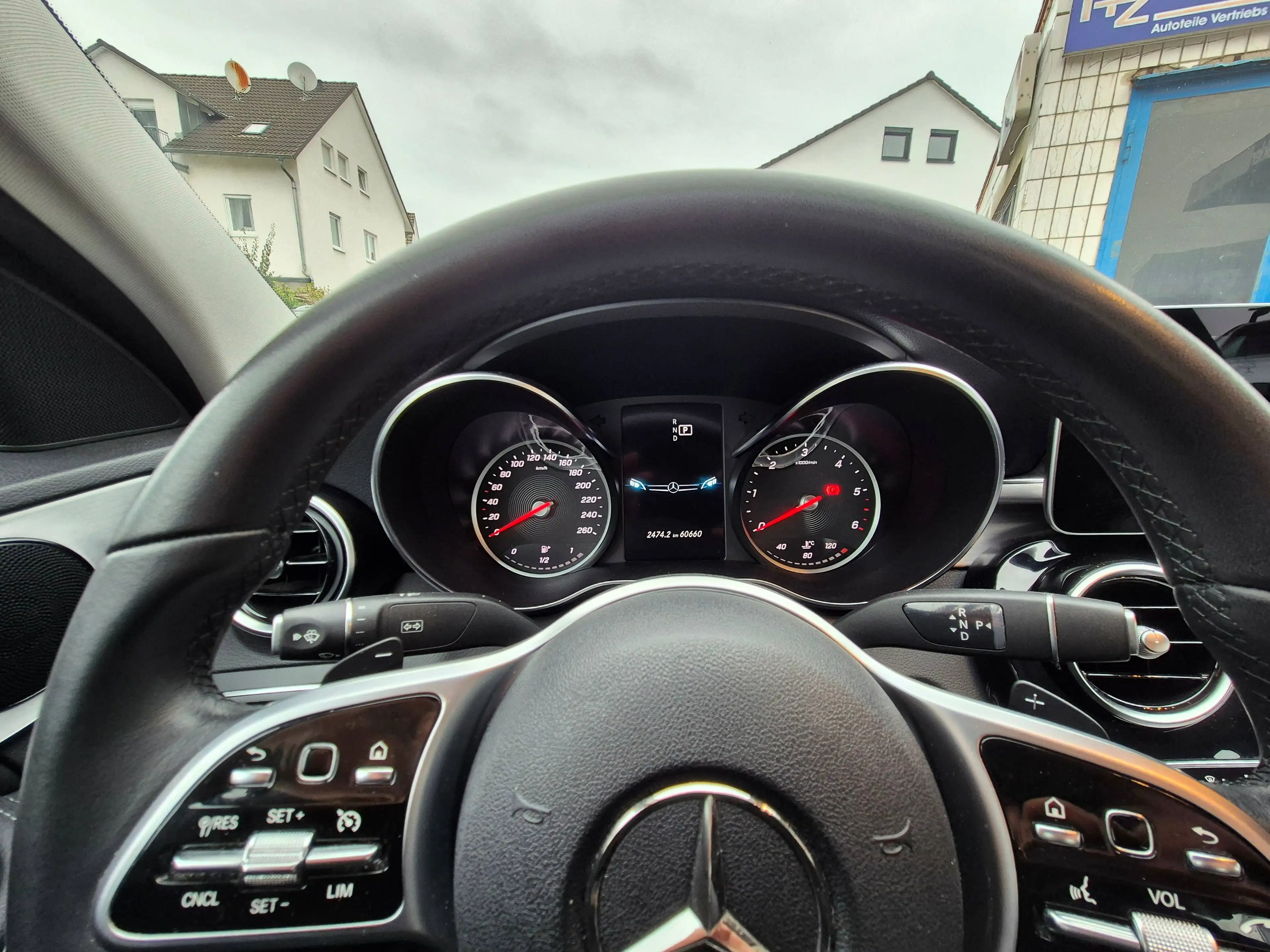 Mercedes-Benz C 220 C-Klasse Diesel d 9G-TRONIC AMG Line aus 1 Hand — photo 6