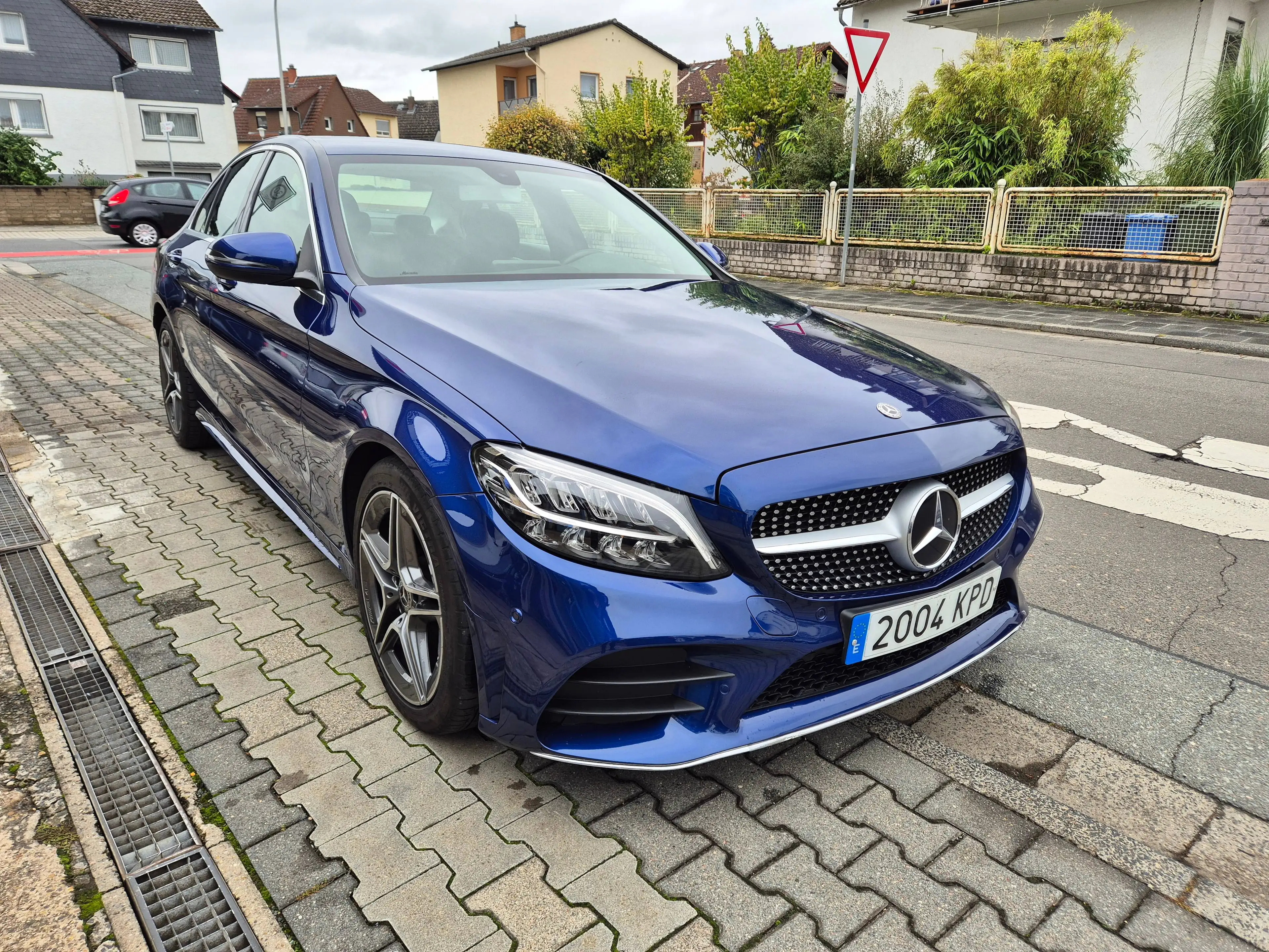 Mercedes-Benz C 220 C-Klasse Diesel d 9G-TRONIC AMG Line aus 1 Hand — photo 9