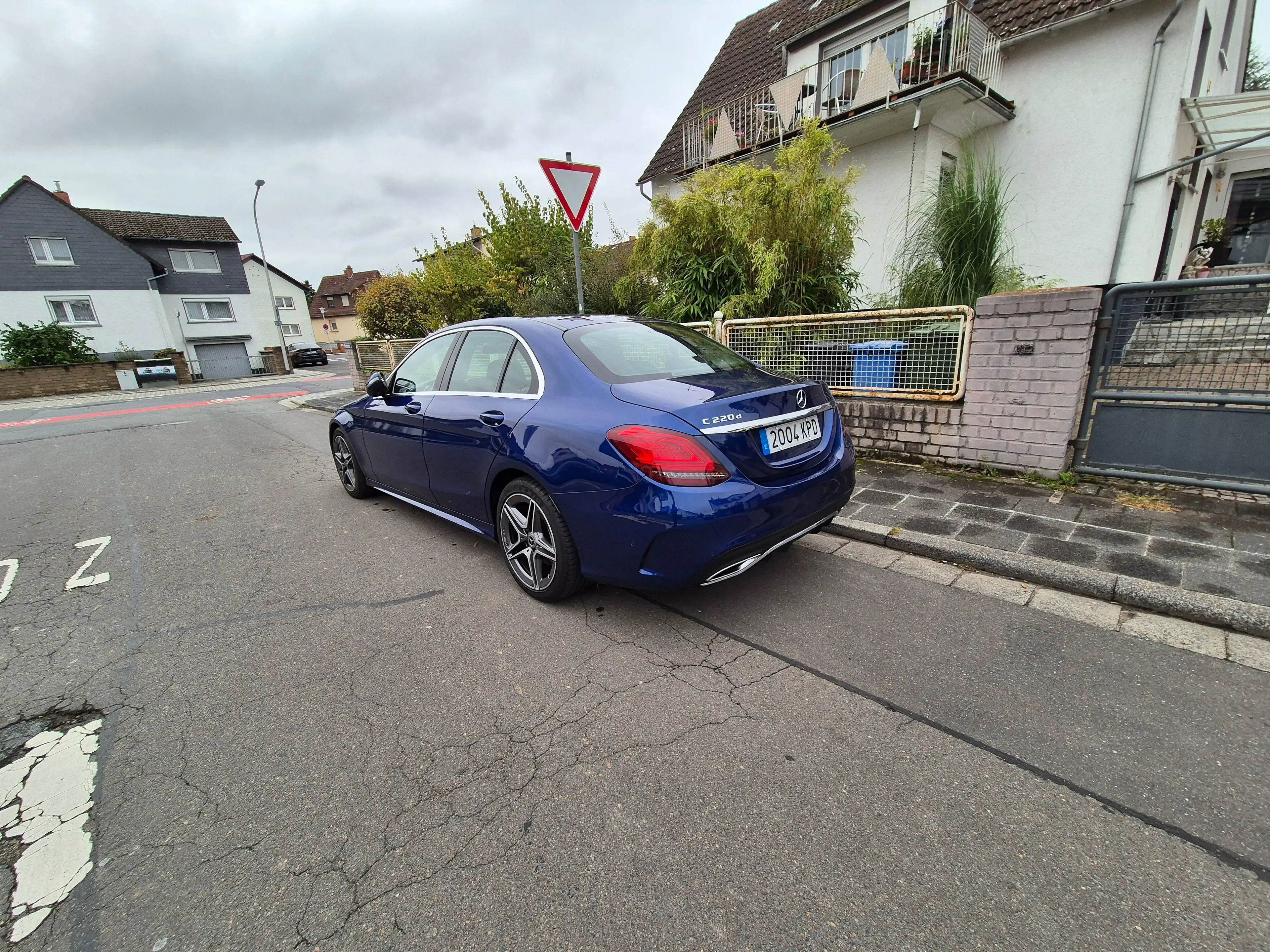 Mercedes-Benz C 220 C-Klasse Diesel d 9G-TRONIC AMG Line aus 1 Hand — photo 3