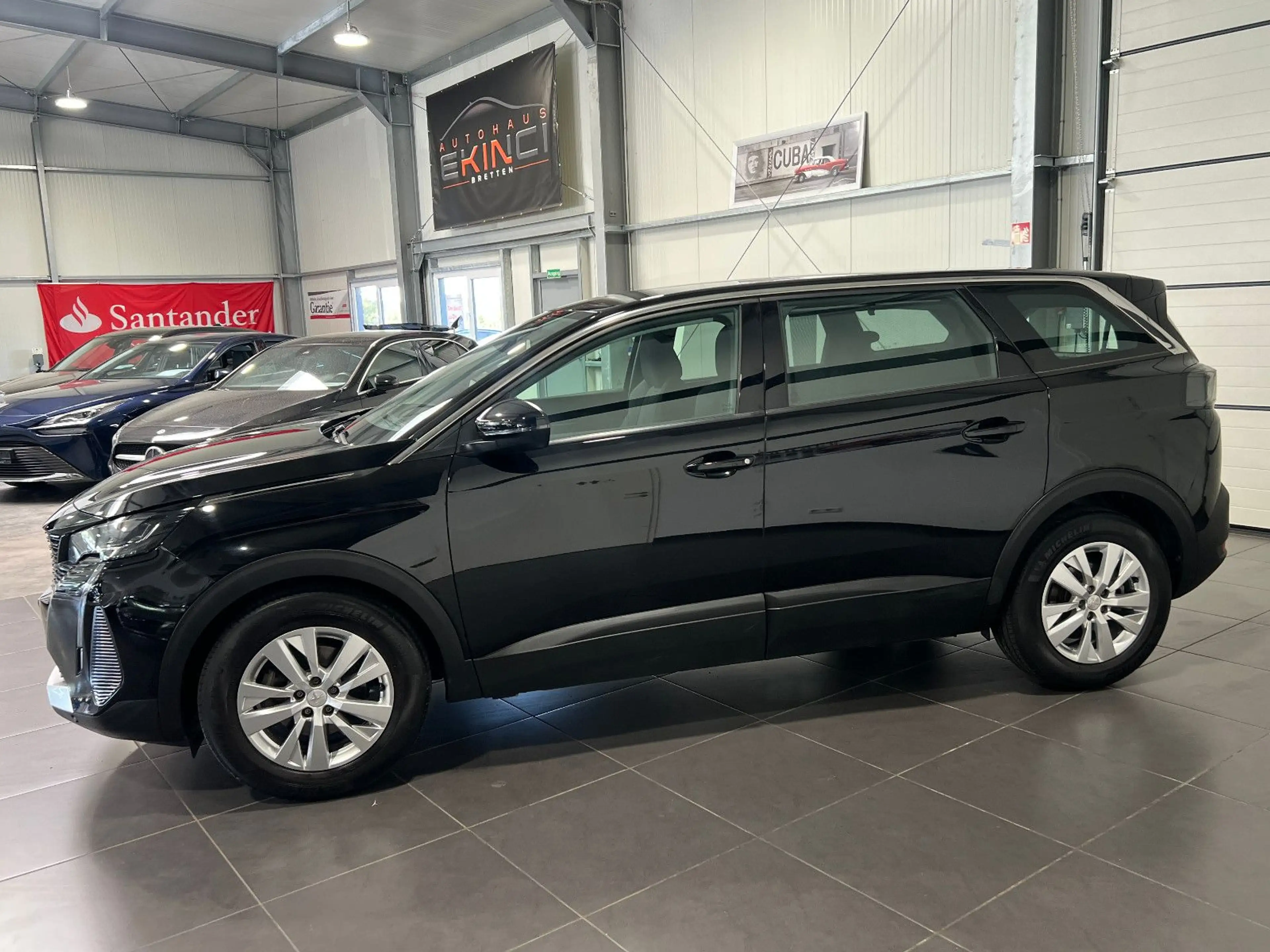 Peugeot 5008 Active Pack 1.2 7-Sitz*Navi*LED*Kamera* — photo 3