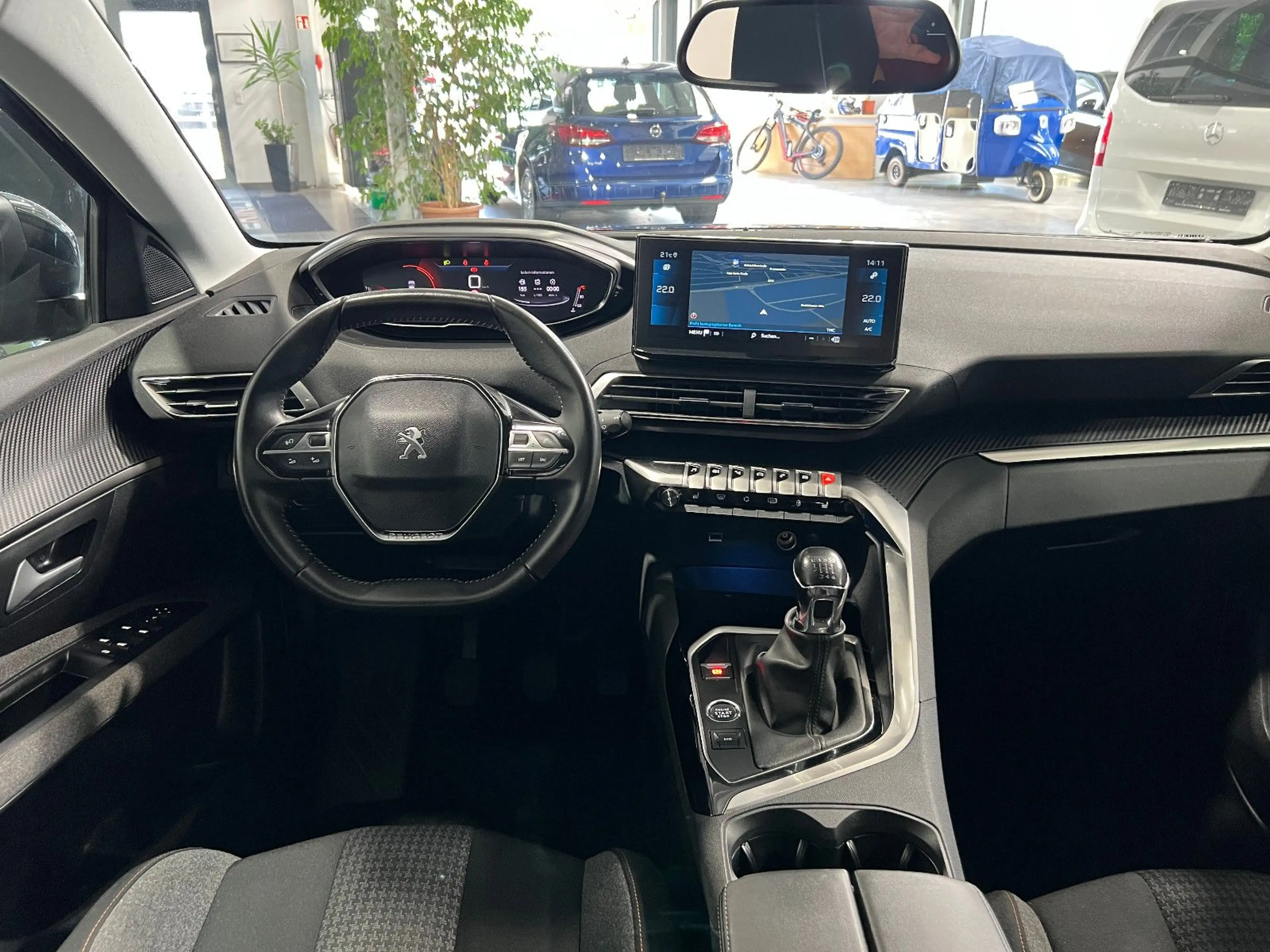 Peugeot 5008 Active Pack 1.2 7-Sitz*Navi*LED*Kamera* — photo 14