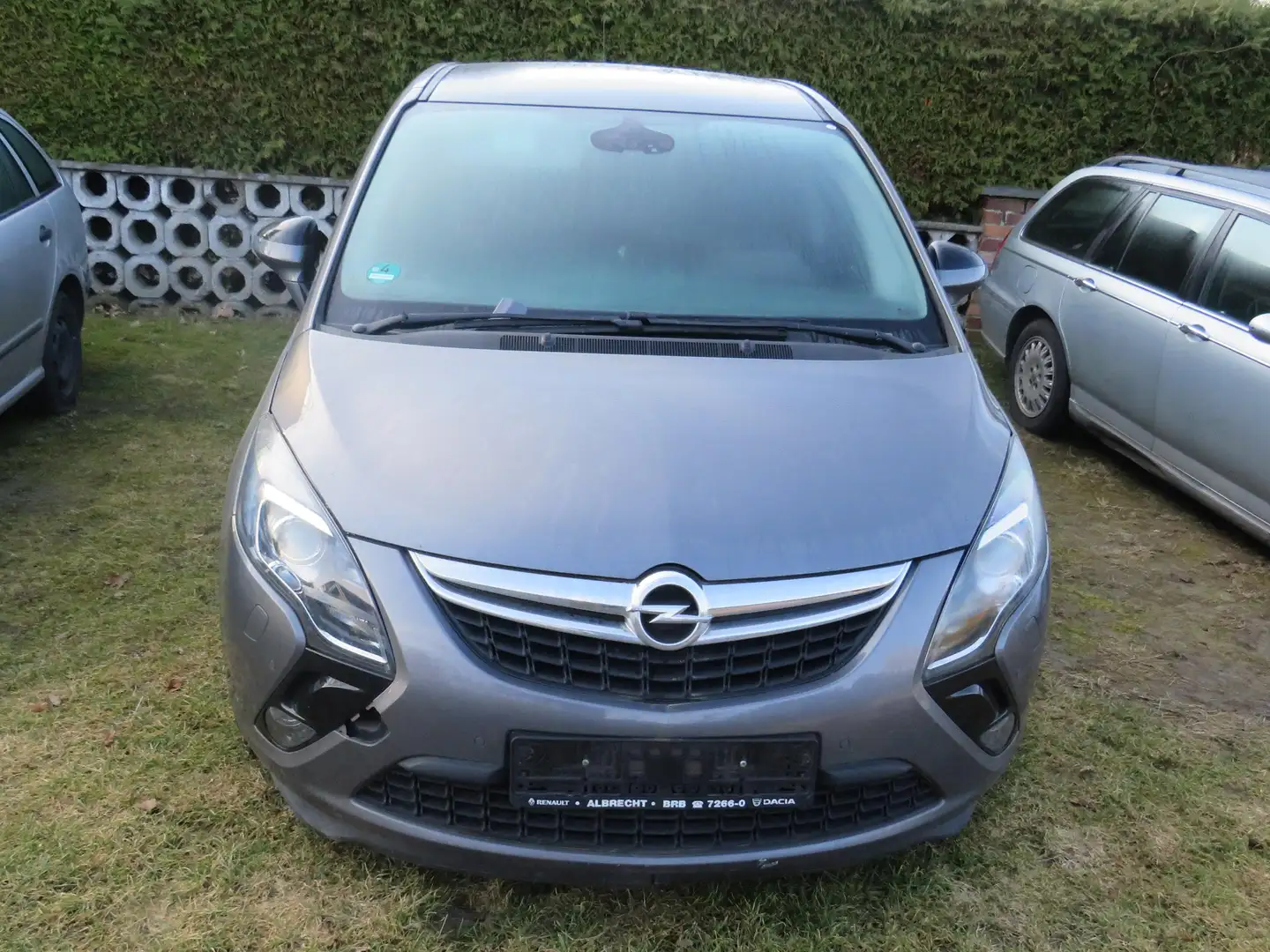 Opel Zafira Tourer Edition Grau - 2