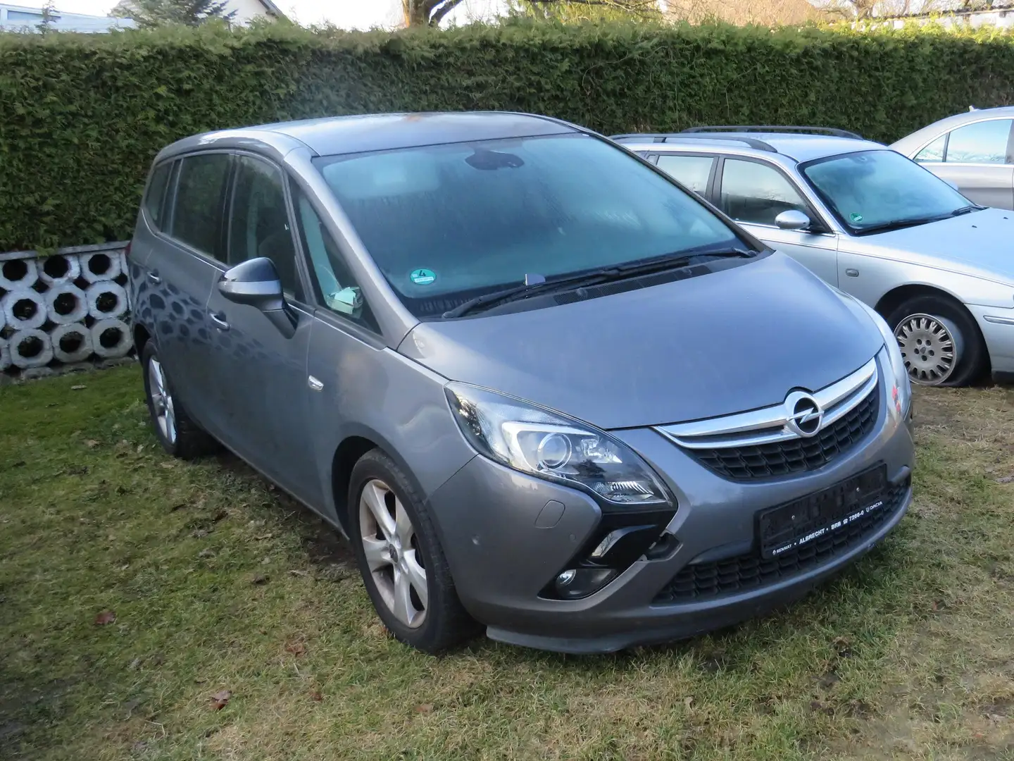 Opel Zafira Tourer Edition Grau - 1