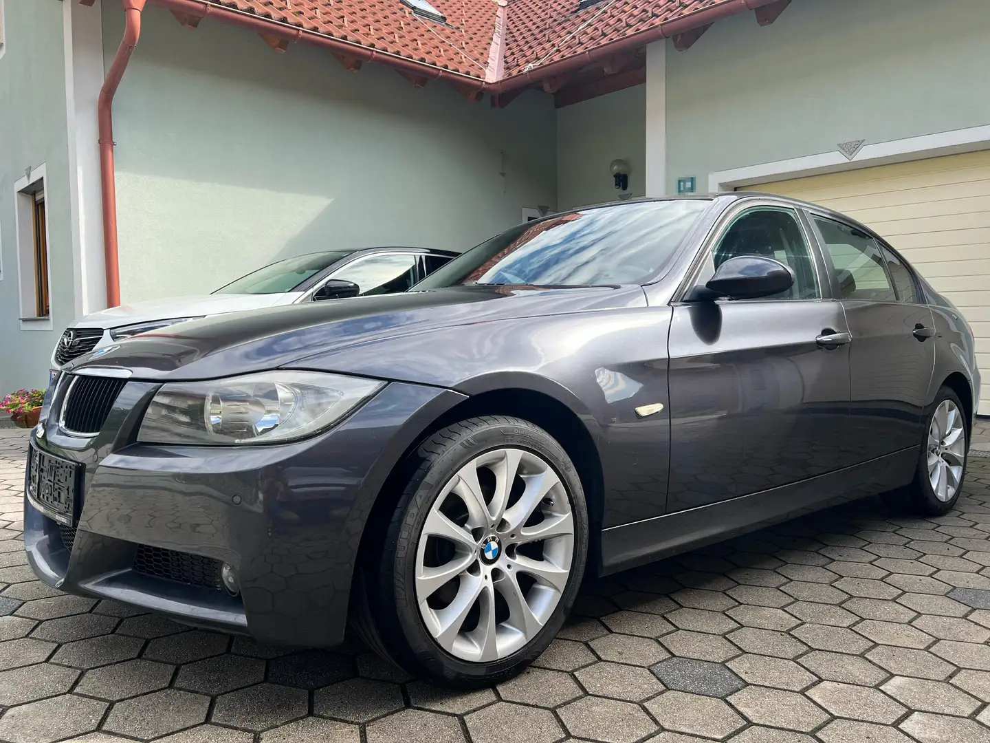 BMW 318 318i Grau - 1