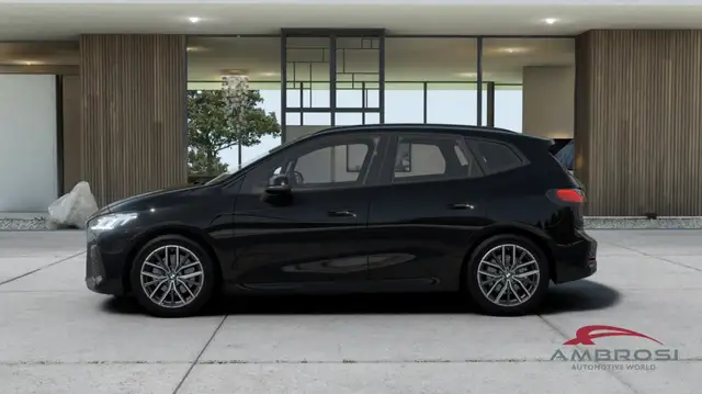 BMW 2 Series view 3