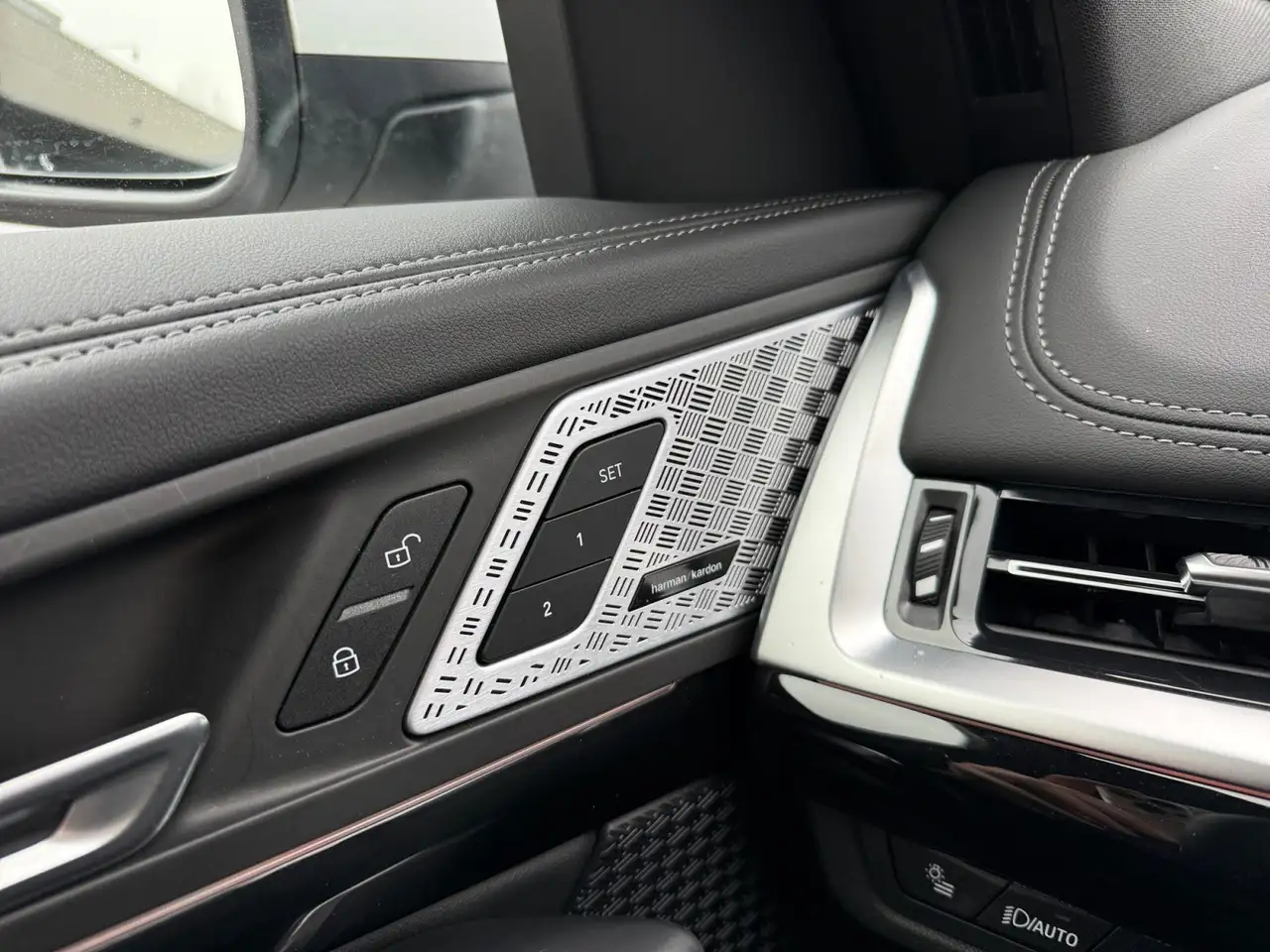 BMW X1 20d xDrive M Sport MASSAGE/ACC/ADAPTLED/PANO 14