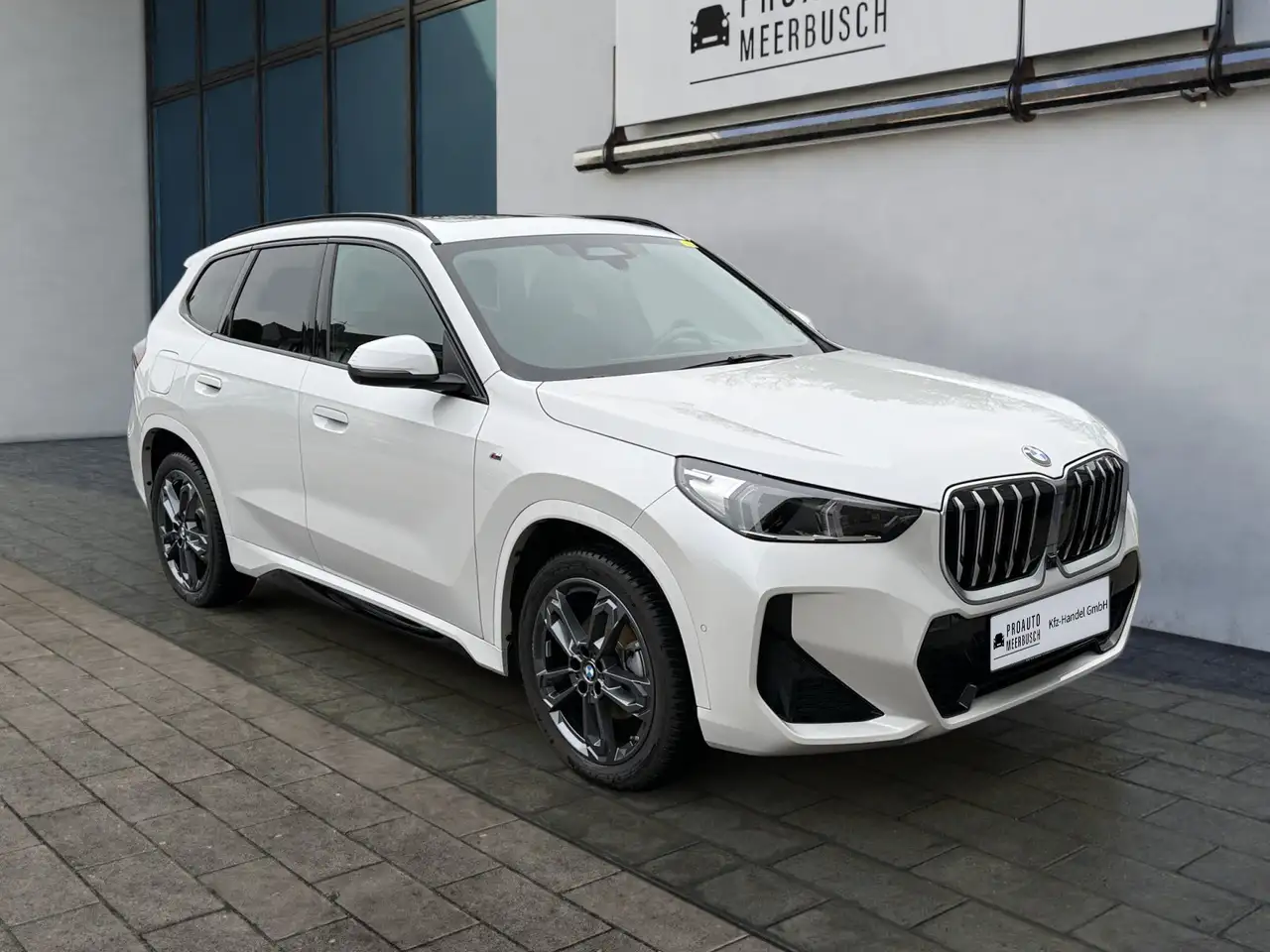 BMW X1 20d xDrive M Sport MASSAGE/ACC/ADAPTLED/PANO 4