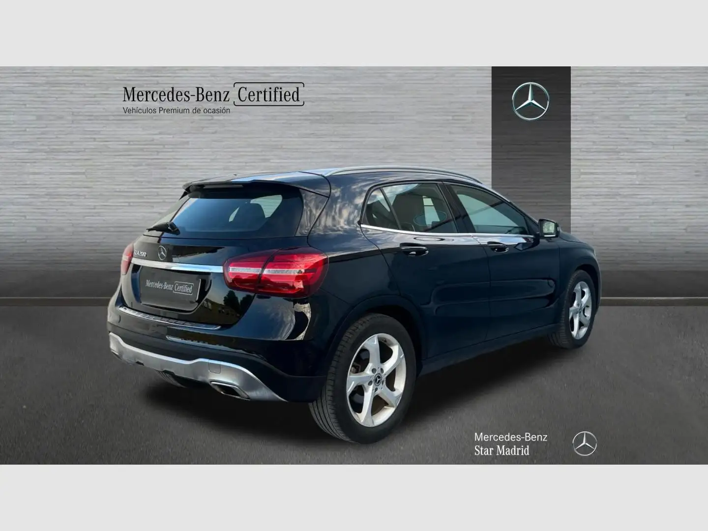 Mercedes-Benz GLA 200 200d Noir - 2