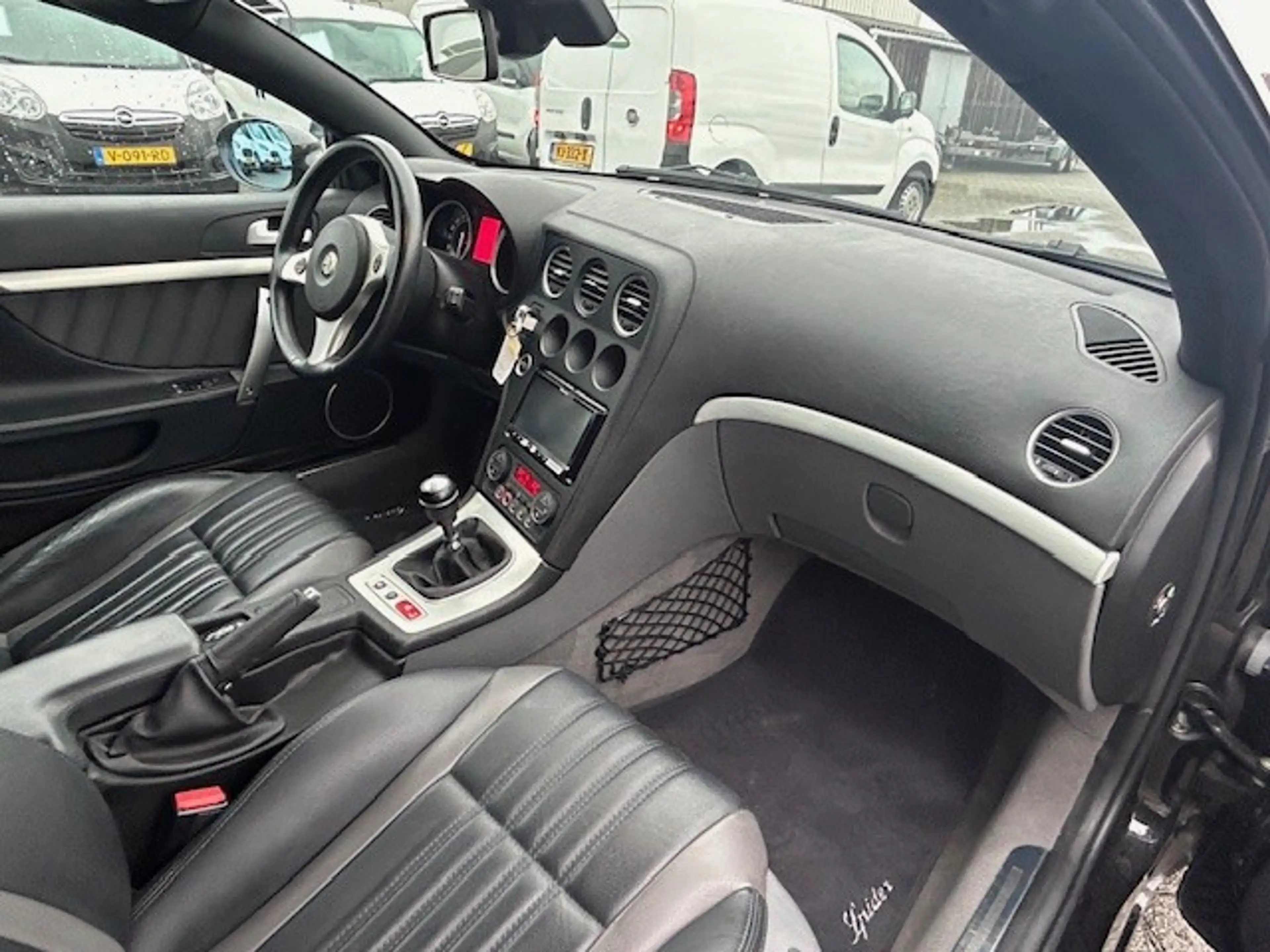 Alfa Romeo Spider 2.2 JTS Exclusive AIRCO I NAVIGATIE I LMV I ELEKTR — photo 14