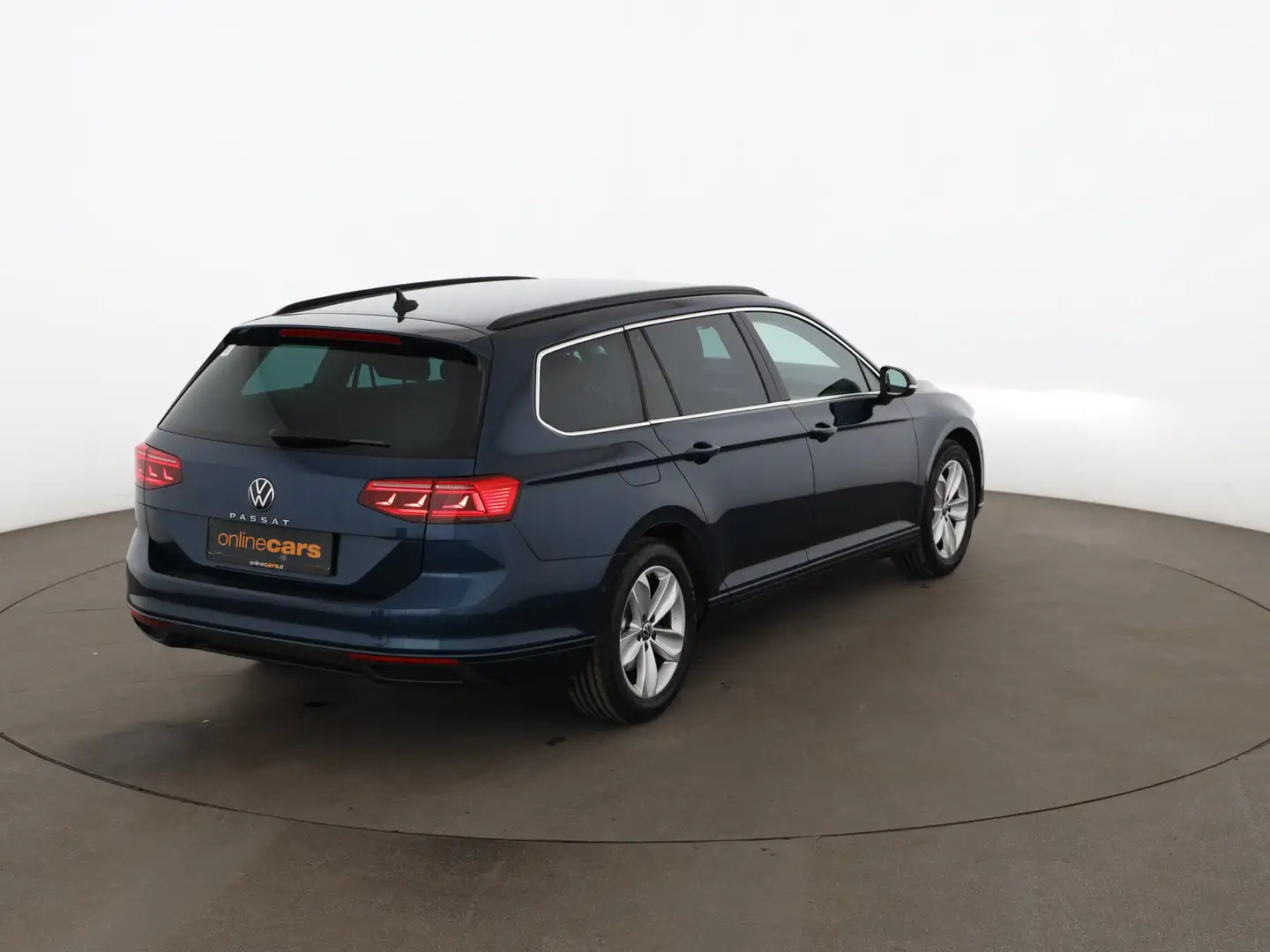 Volkswagen Passat Variant 2.0 TDI Business MATRIX AHK RADAR Blau - 2